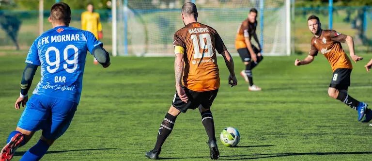 Best Soccer Cleats for Midfielders - Blog Banner