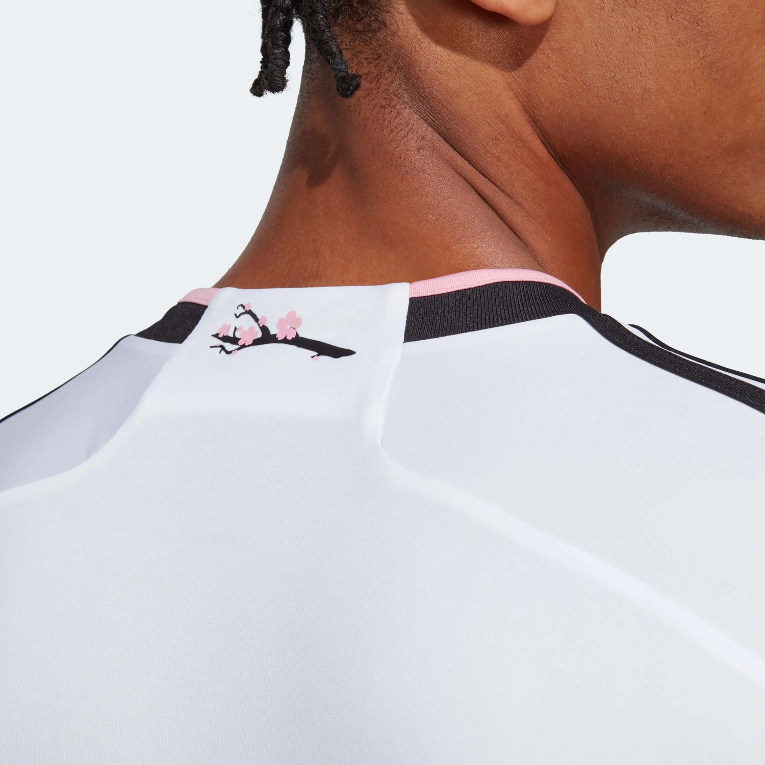 adidas 2023-24 DC United Away Jersey - White (Detail 2)