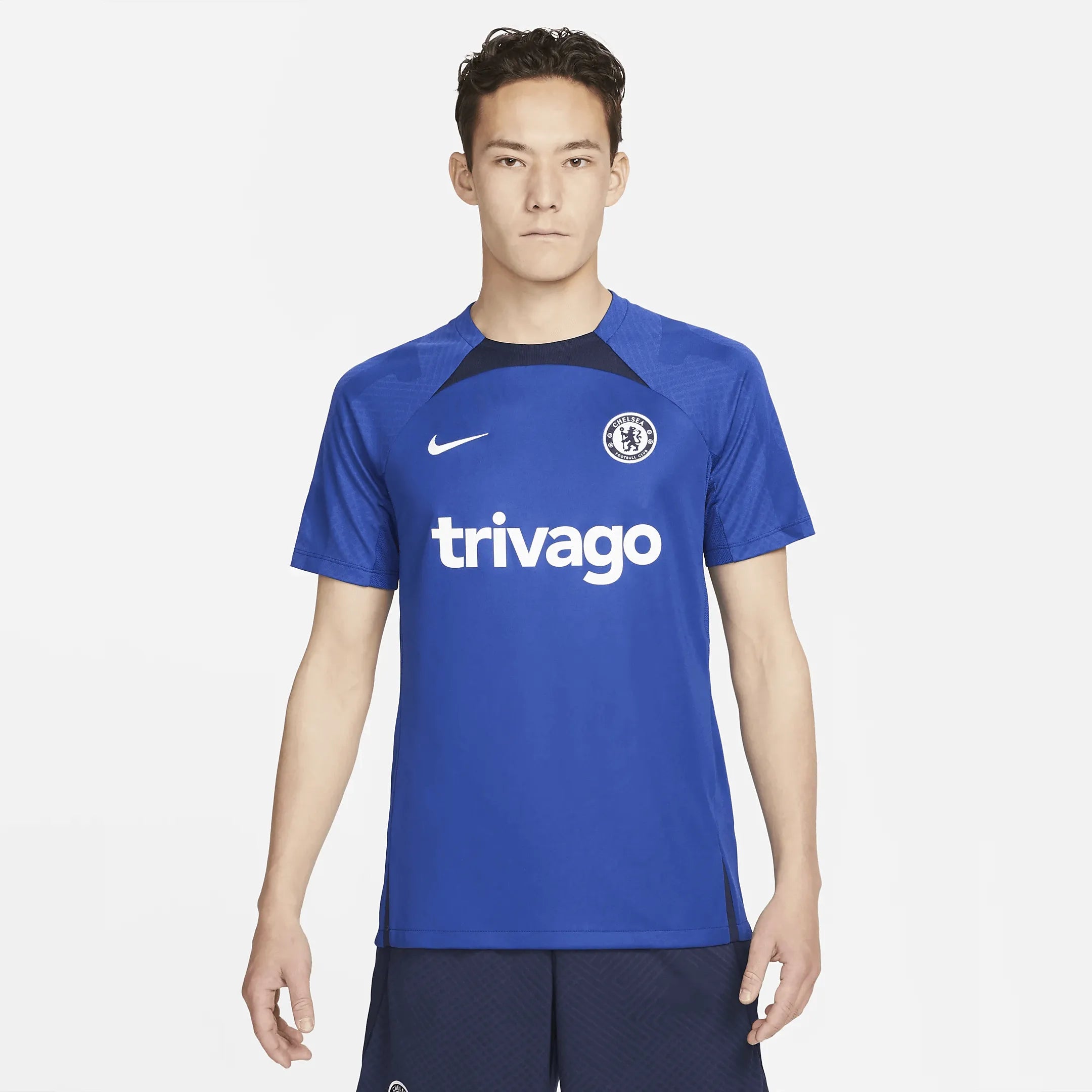 Nike 2022-23 Chelsea FC Strike SS Training Jersey Royal (Model - Front)