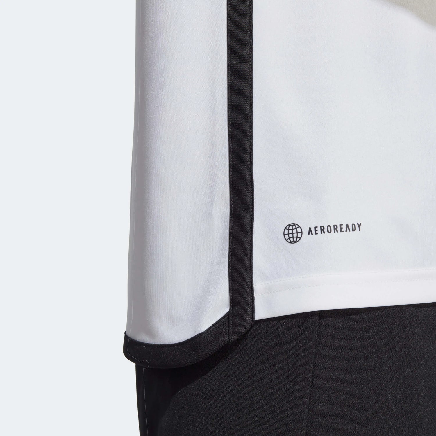 adidas 2023-24 DC United Away Jersey - White (Detail 1)