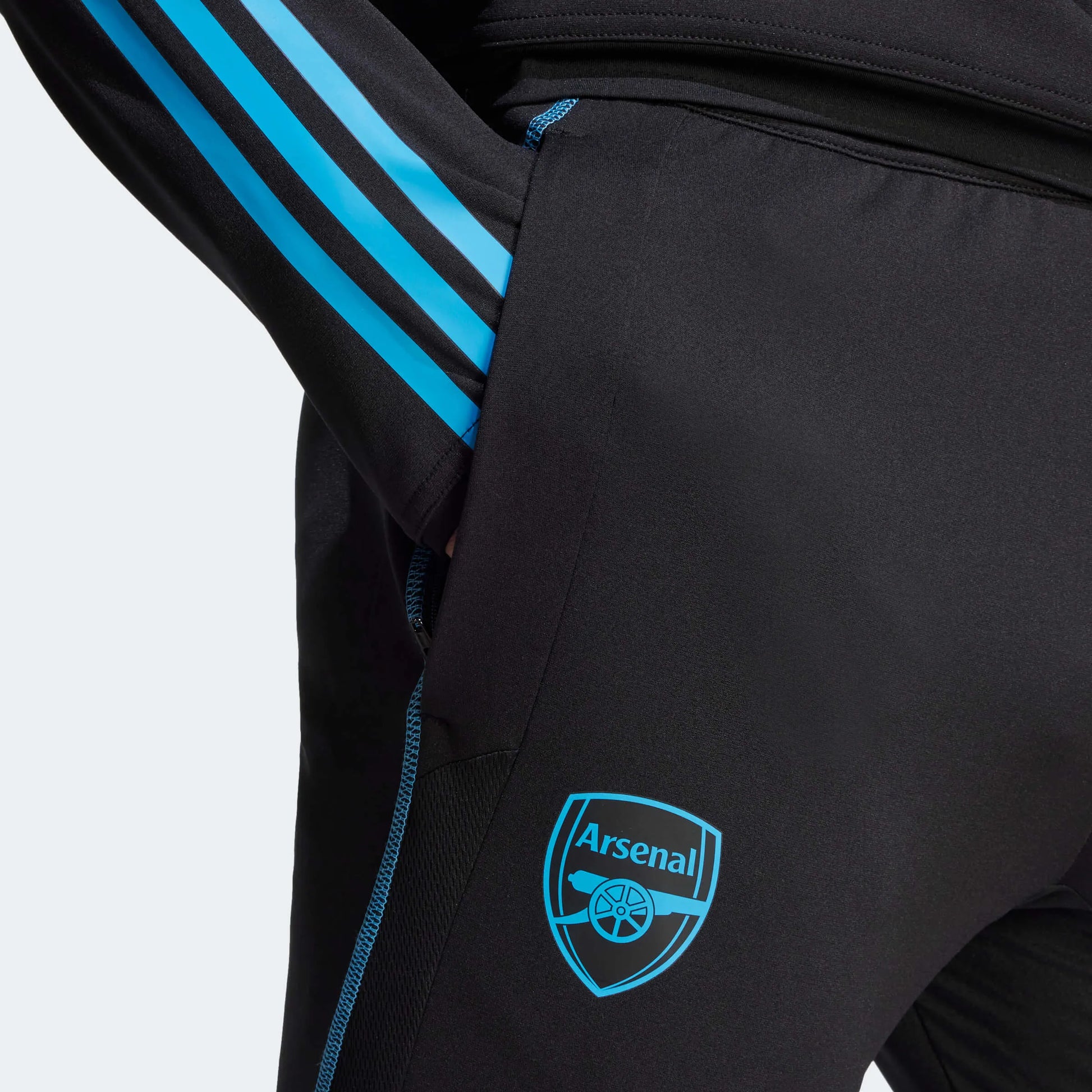 adidas 2023-24 Arsenal Men's Training Pants (Detail 1)