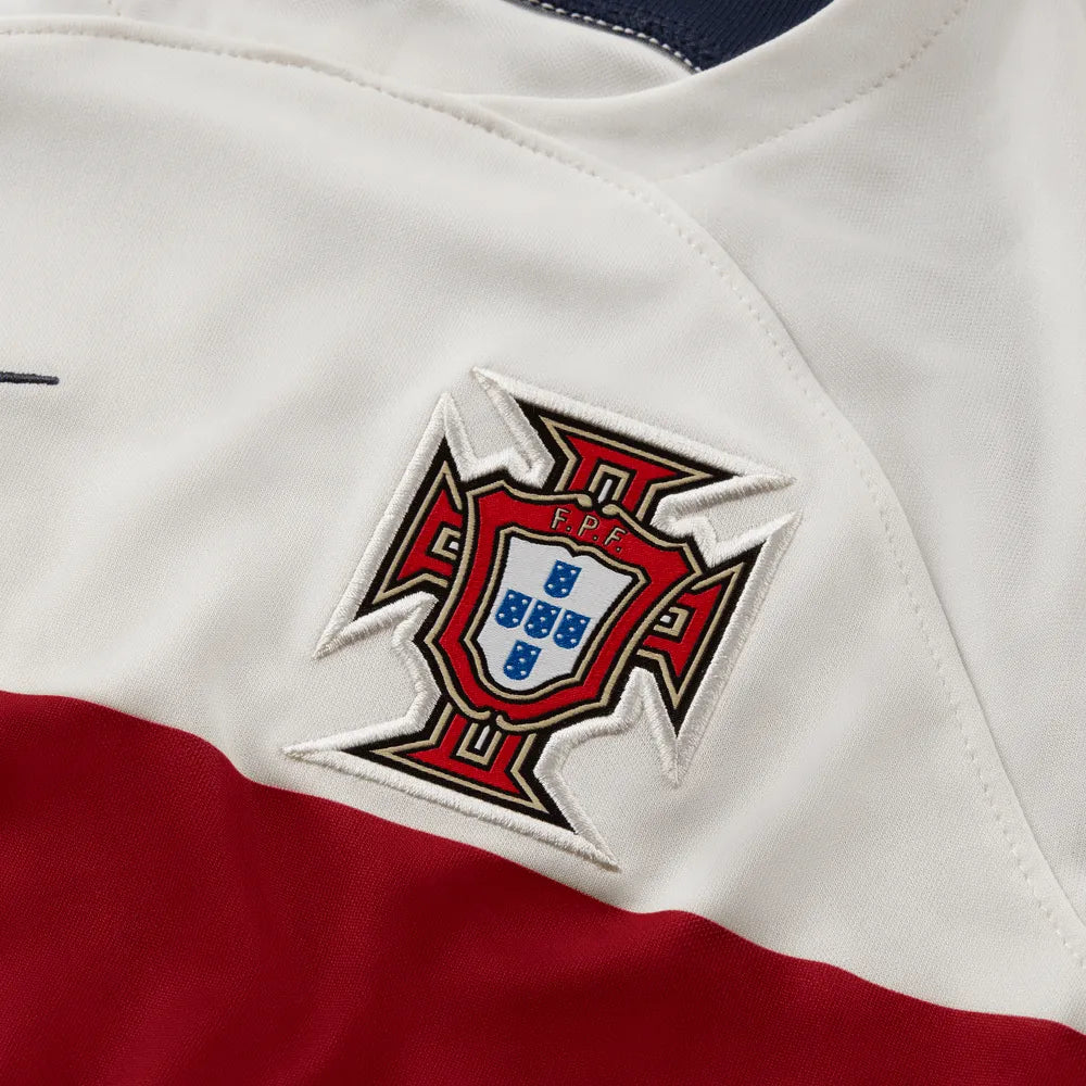 Nike 2022-23 Portugal Youth Away Jersey - White-Red-Green (Detail 2)