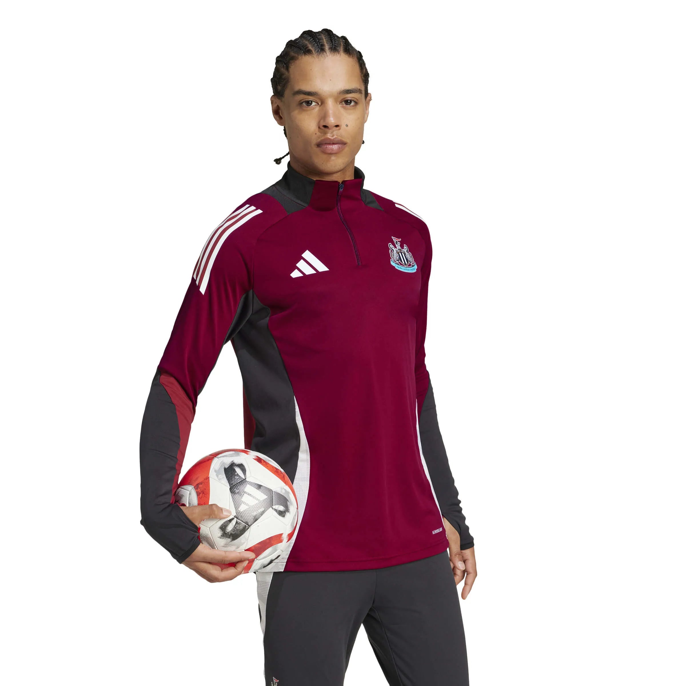 adidas 2024-25 Newcastle Men's Training Top (Model - Side)