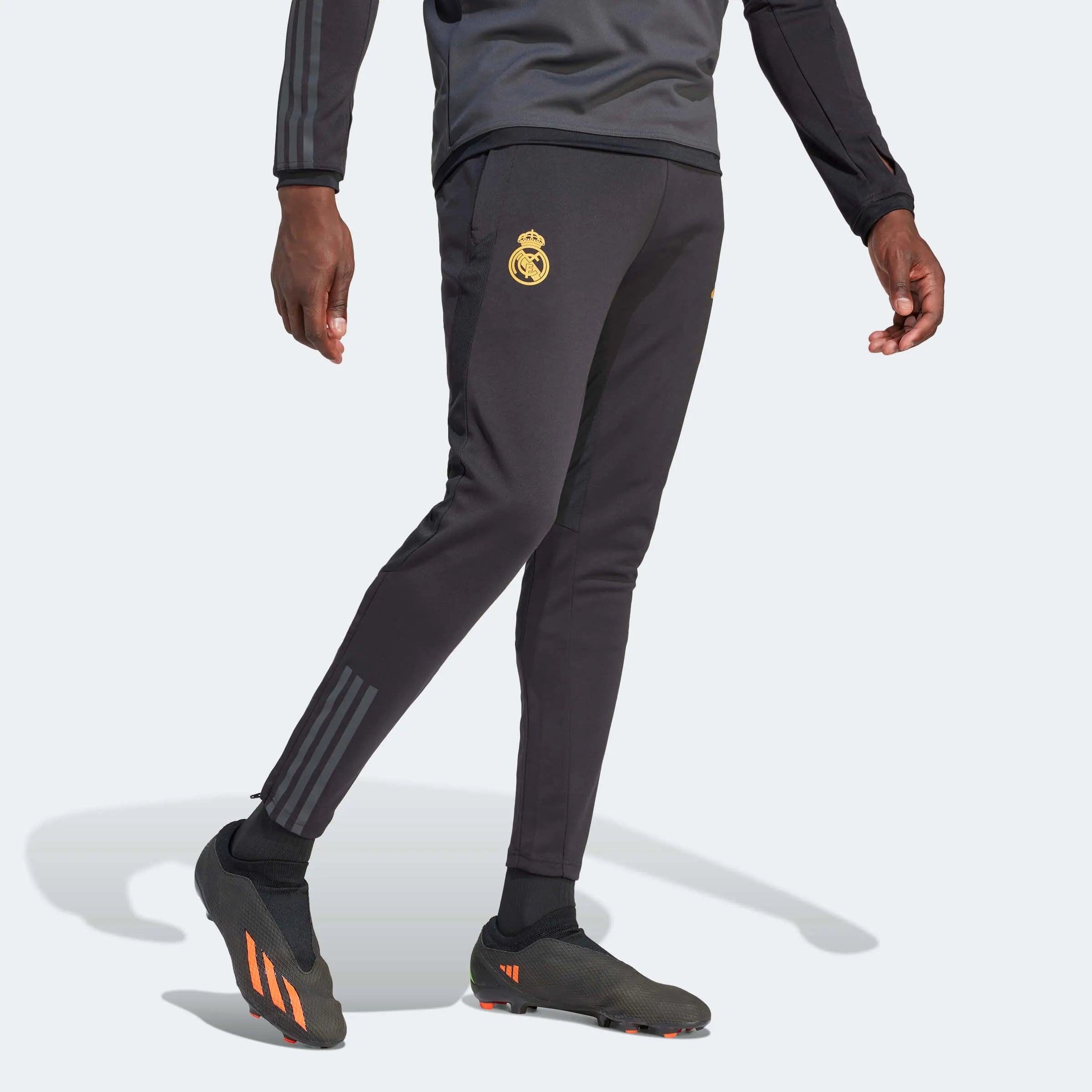 adidas 2023-24 Real Madrid Men's EU Training Pants (Model - Front)