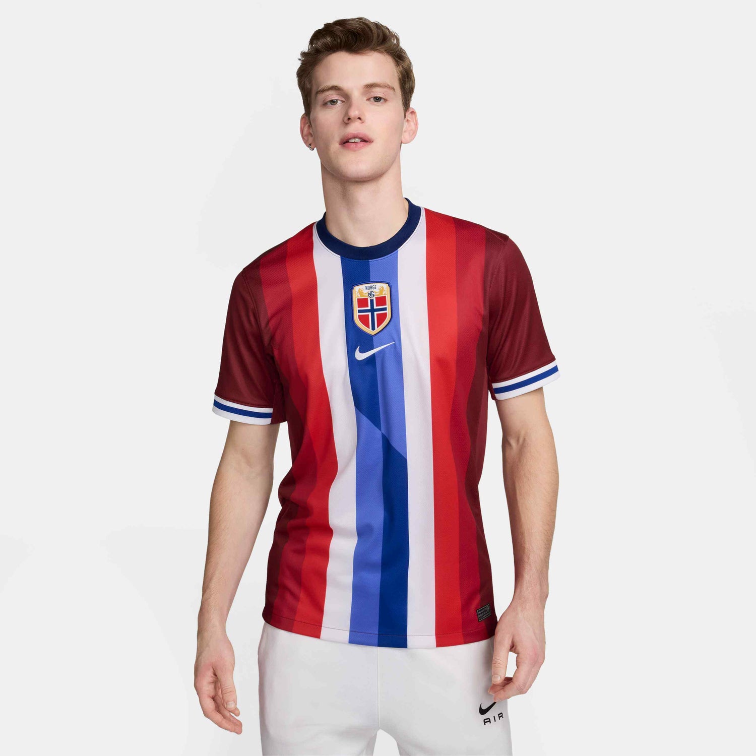 Nike 2024-25 Norway Men's Stadium Home Jersey (Model - Front)