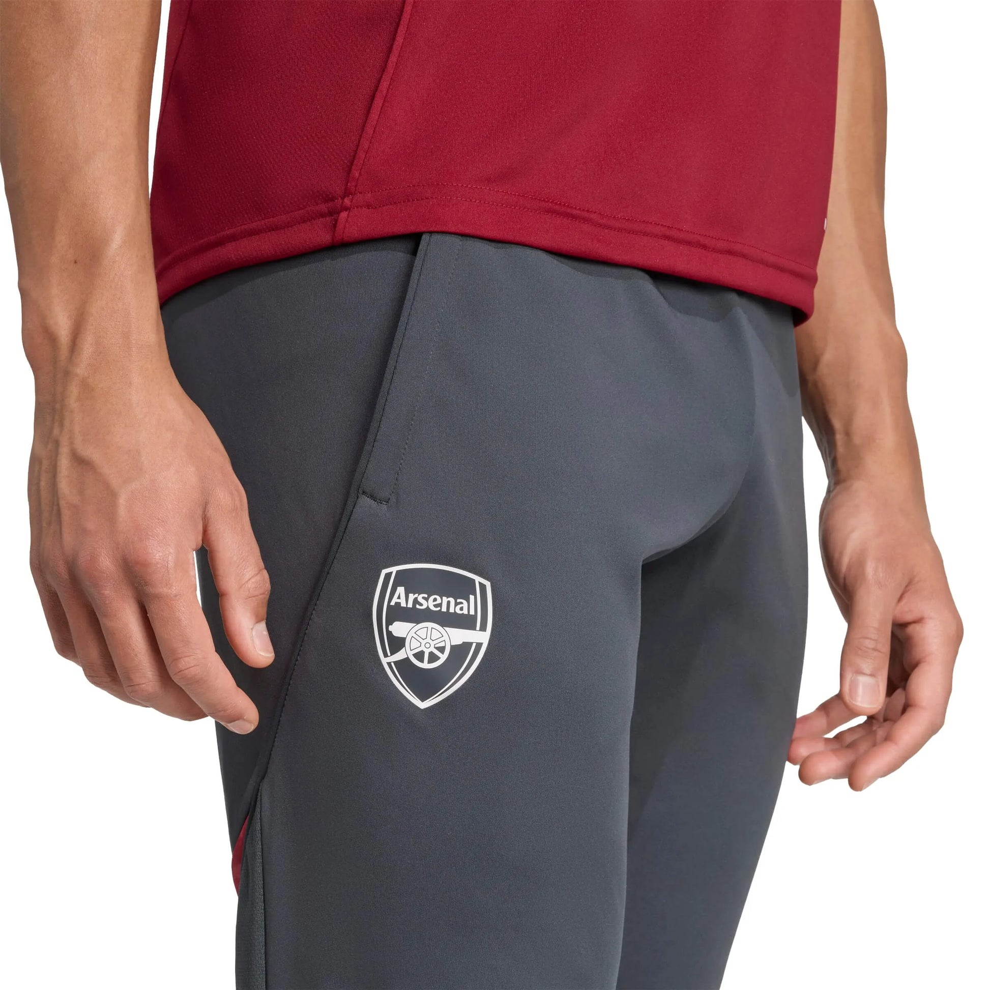 adidas 2025-26 Arsenal Men's EU Track Pants (Detail 1)