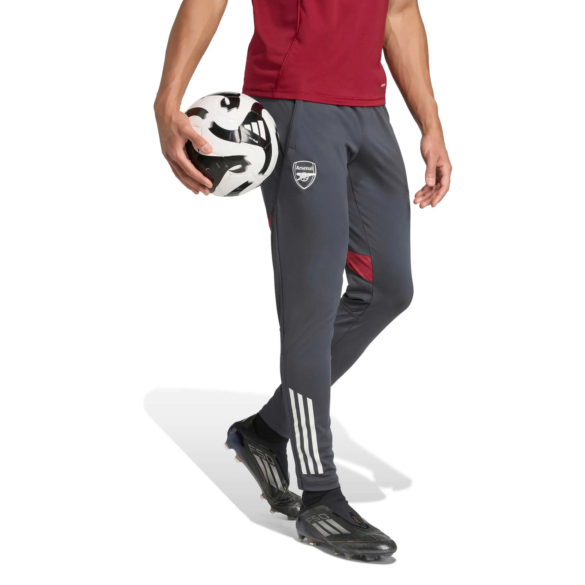 adidas 2025-26 Arsenal Men's EU Track Pants (Model - Front)