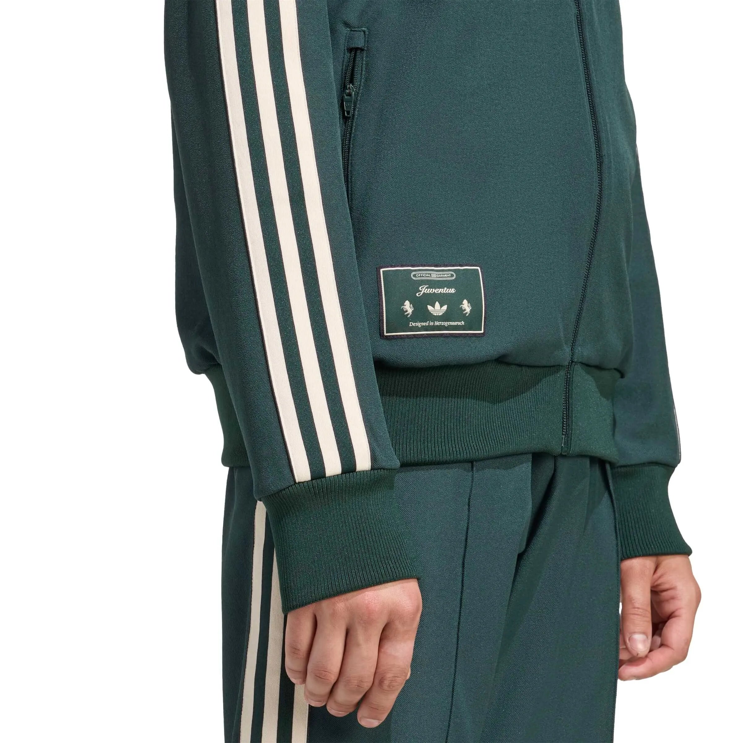 adidas 2025-26 Juventus Men's Icon Track Top (Detail 2)