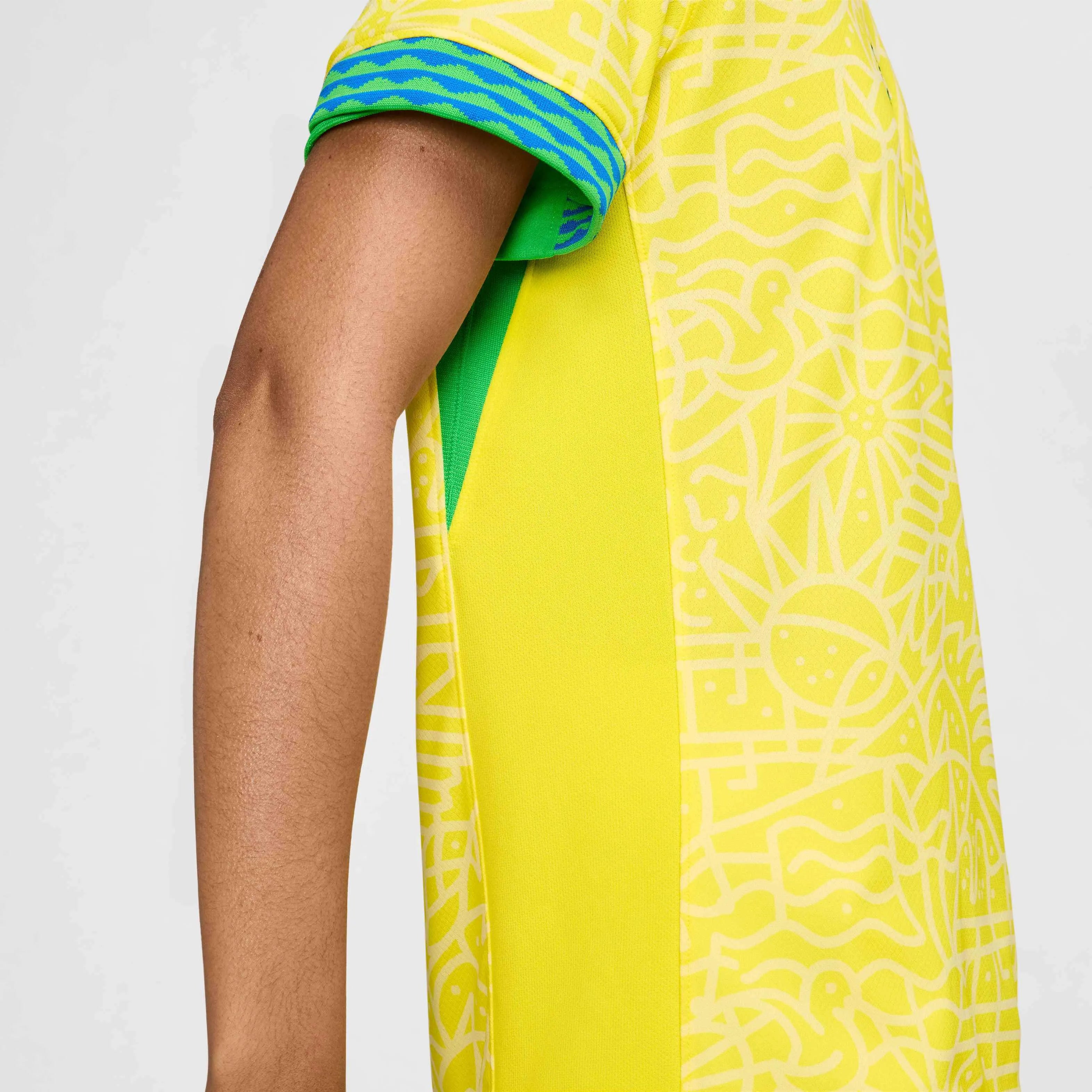 Nike 2024-25 Brazil Women's Stadium Home Jersey (Detail 2)