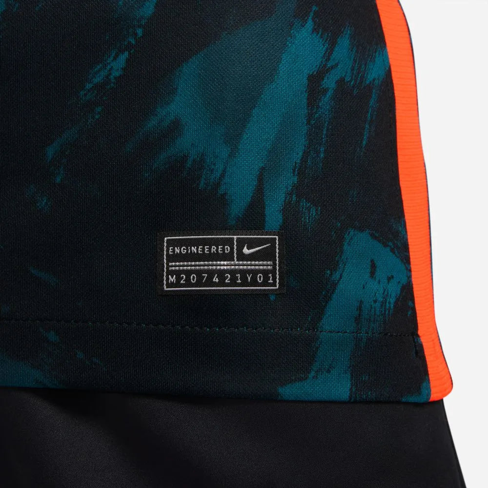 Nike 2021-22 Chelsea Women Third Jersey - Blustery-Hyper Crimson (Detail 4)
