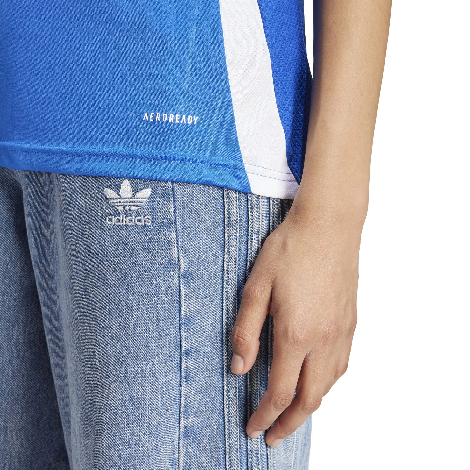 adidas 2024-25 Italy Women's Stadium Home Jersey (Detail 2)