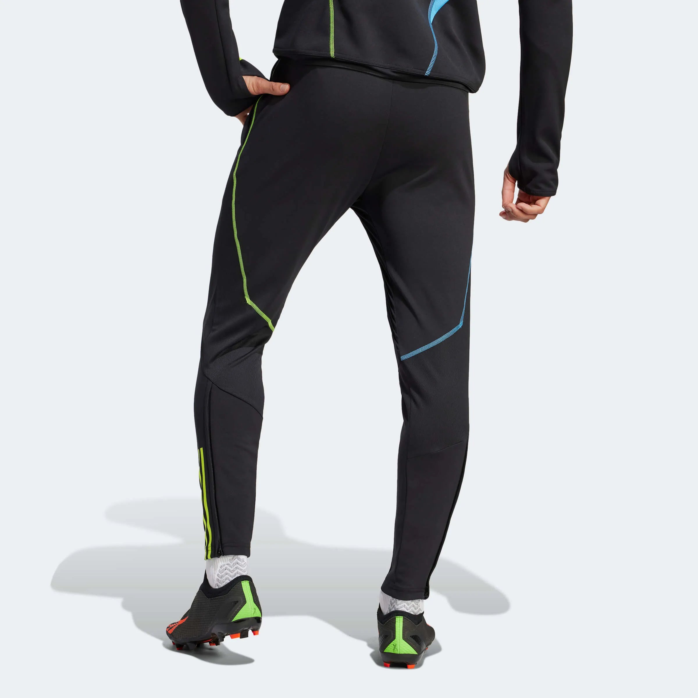 adidas 2023-24 Arsenal Men's Training Pants (Model - Back)