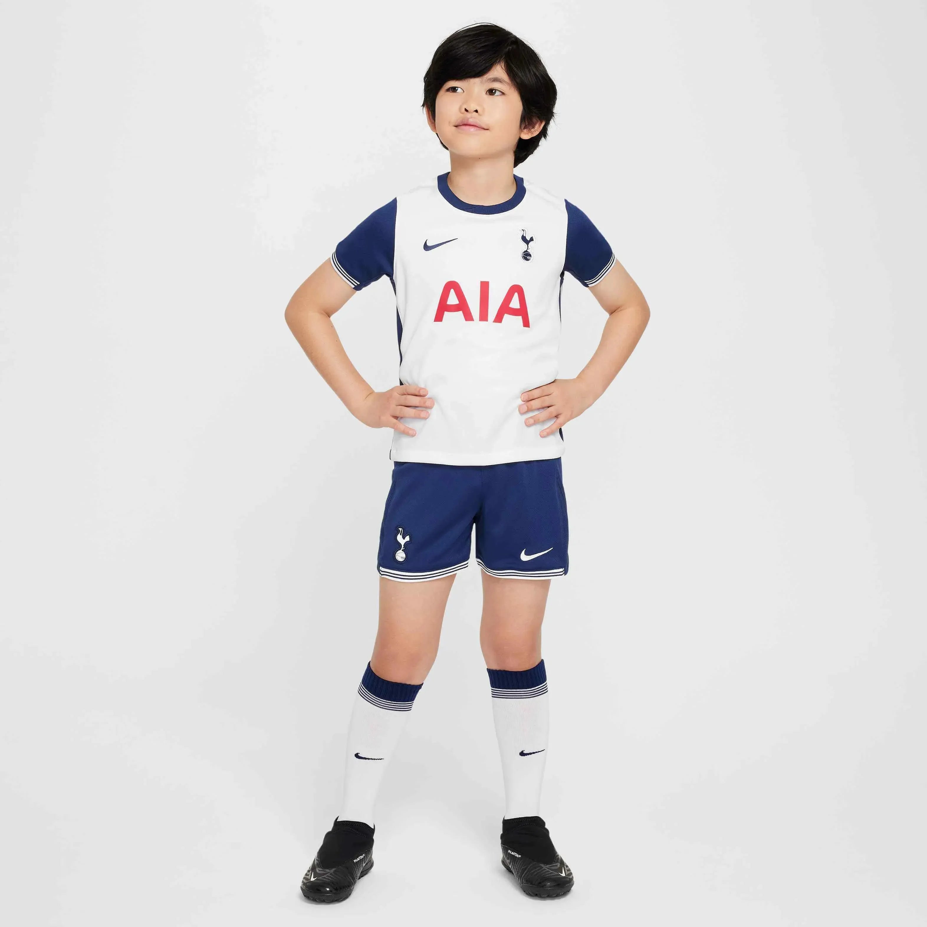 Nike 2024-25 Tottenham Little Kids' Stadium Home Kit (Model - Front)