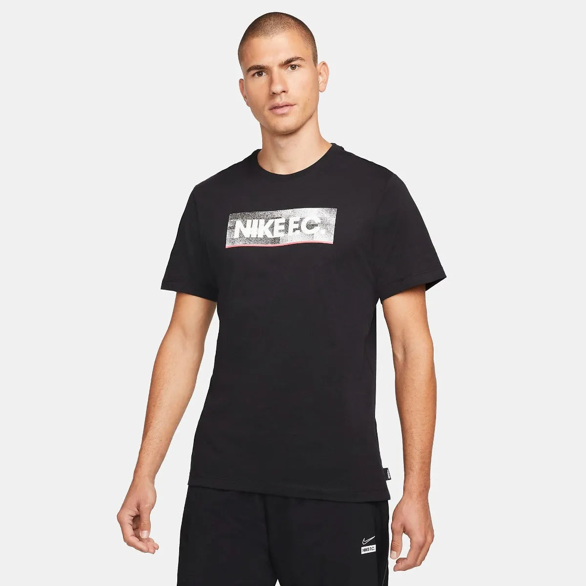 Nike FC Tee Seasonal Block - Black (Model - Front)