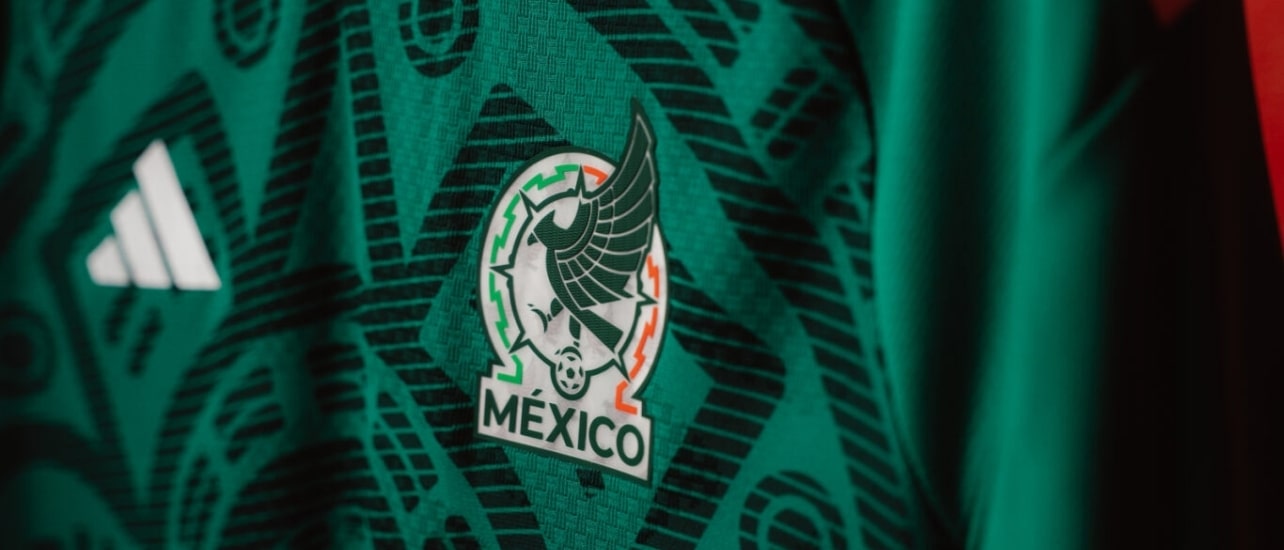 Mexico national team collection banner showing Santiago Gimenez and team members