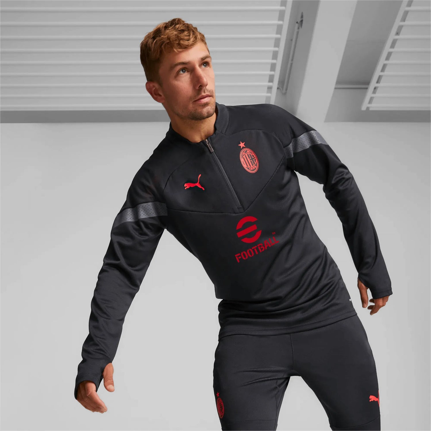 Puma 2022-23 AC Milan Quarter Zip Training Top - Black-Red (Model - Front)