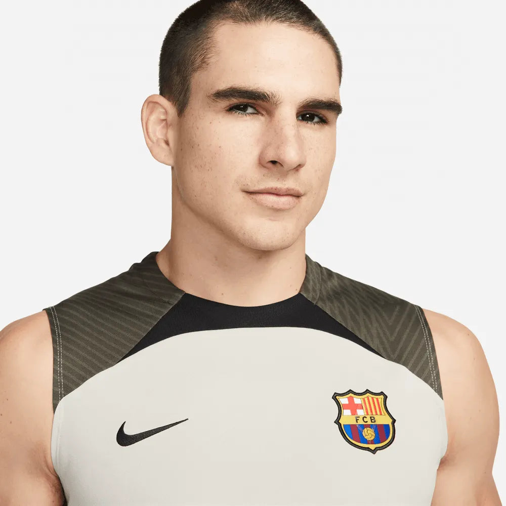 Nike 2023-24 Barcelona Men's DF Sleeveless Strike Top (Detail 1)