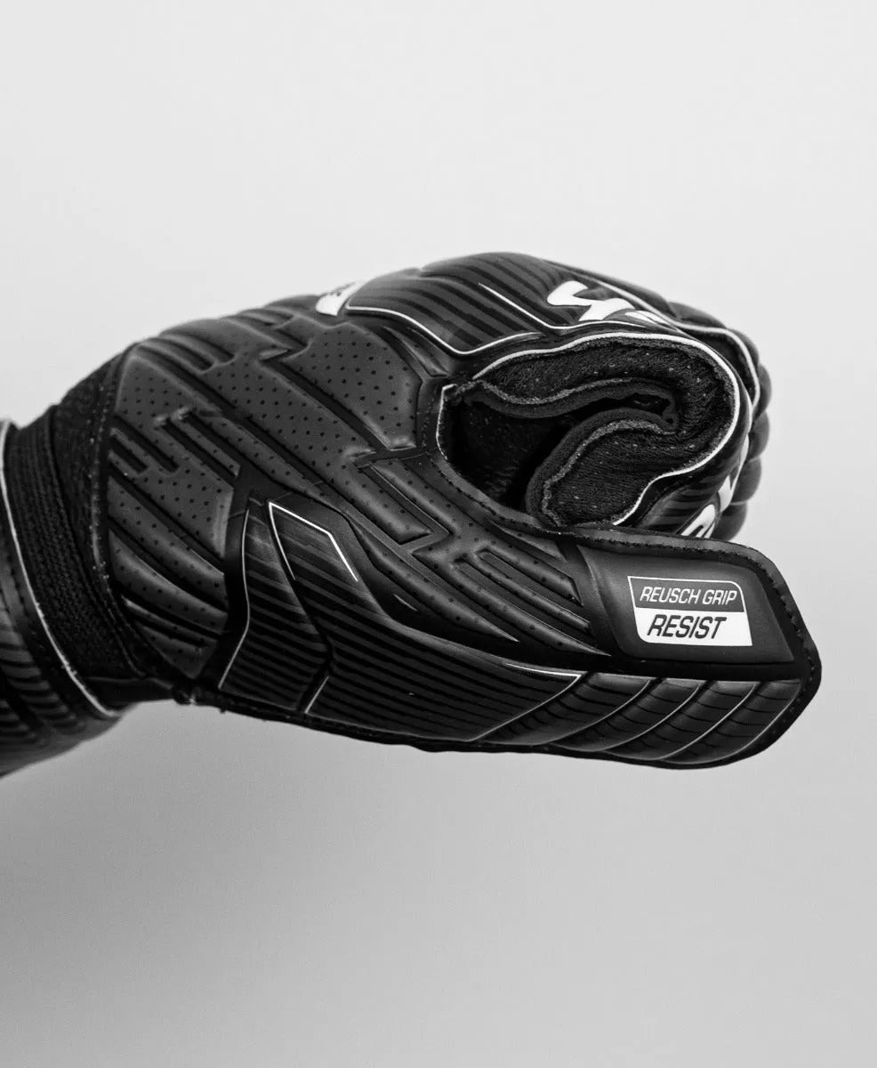 Reusch Attrakt Resist Finger Support - Black (Detail 2)