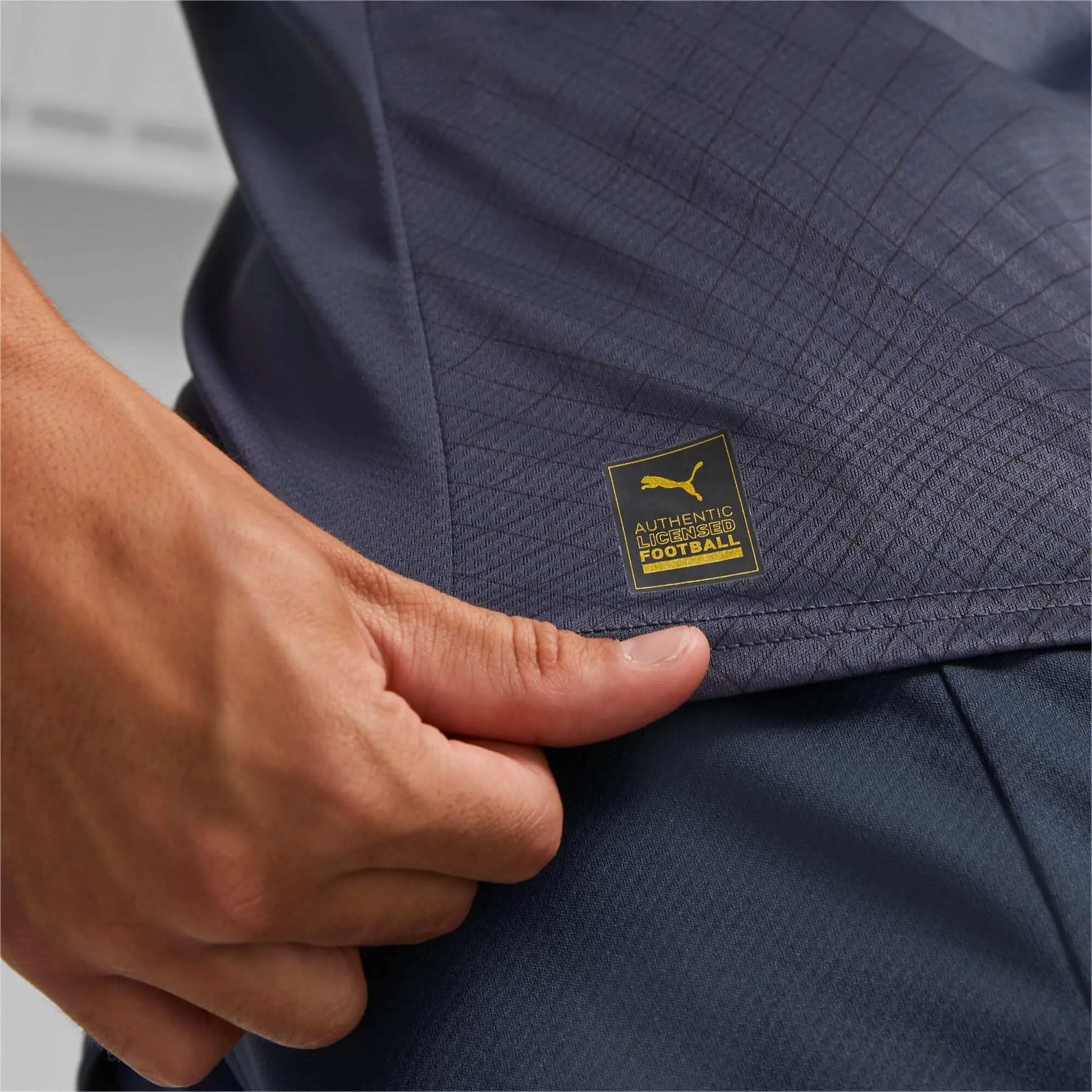 Puma 2022-23 Olympique de Marseille Away Jersey - Parisian Night (Detail 2)