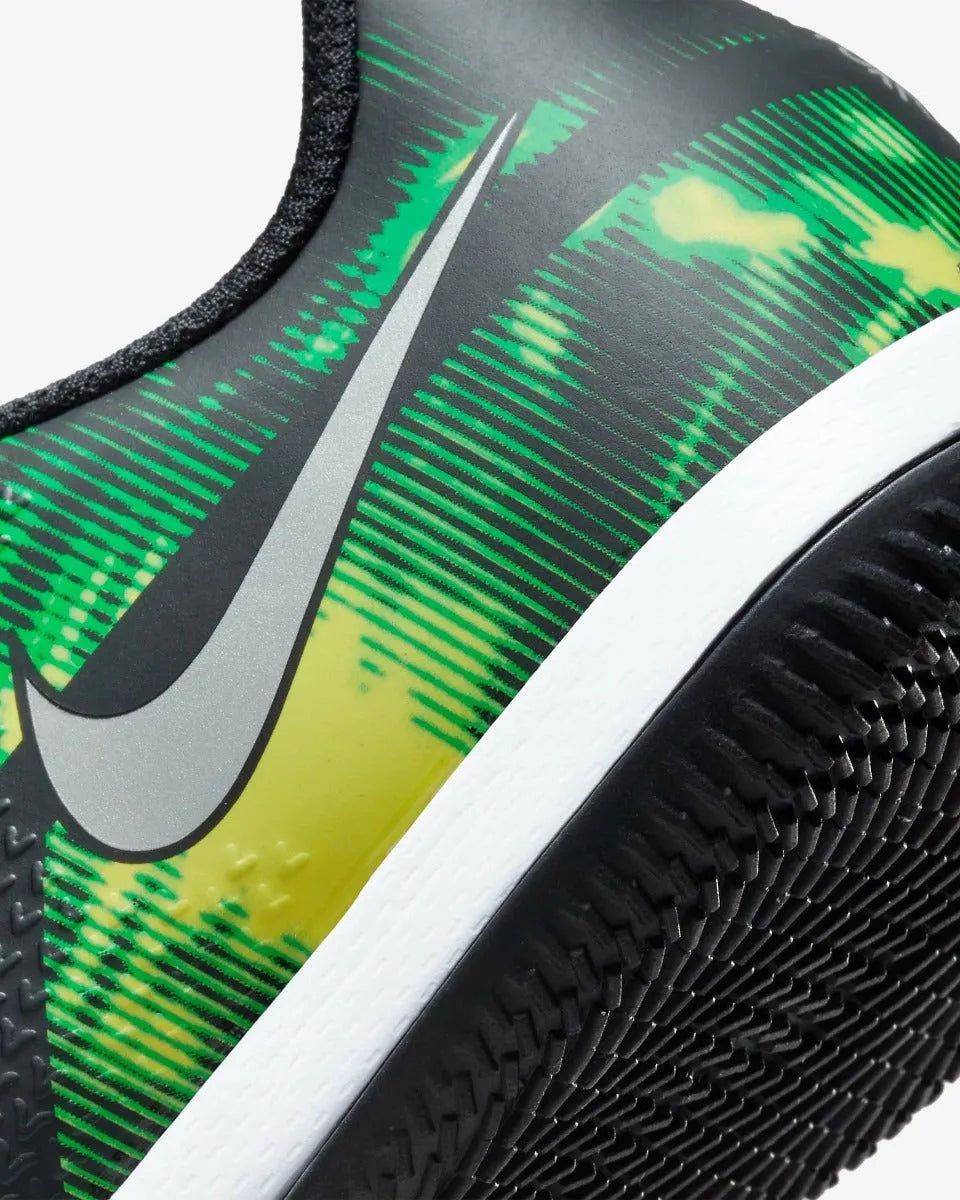 Nike JR Phantom GT2 Academy SW IC - Black-Green Strike (Detail 2)