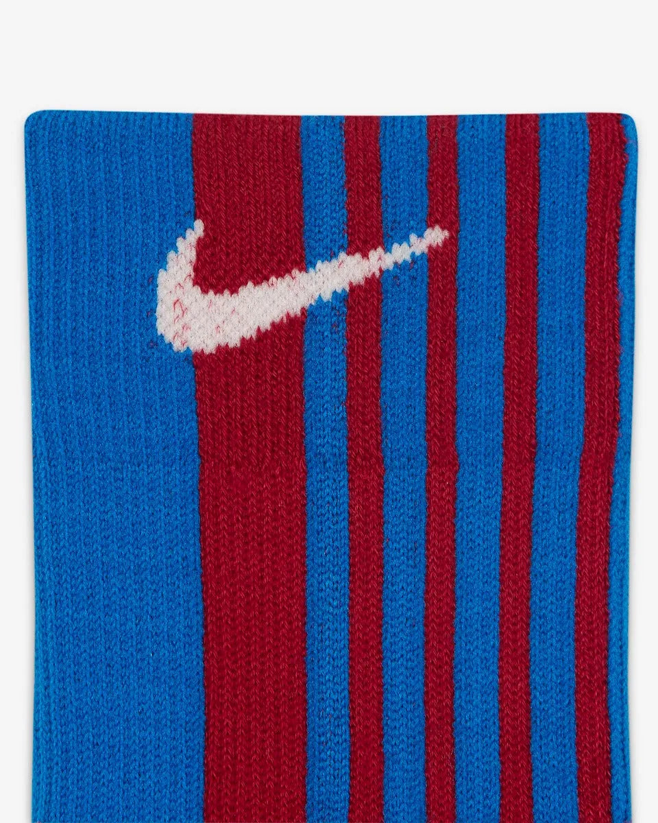 Nike 2022 Barcelona SNKR Crew Sox - Noble Red-Soar (Detail 1)