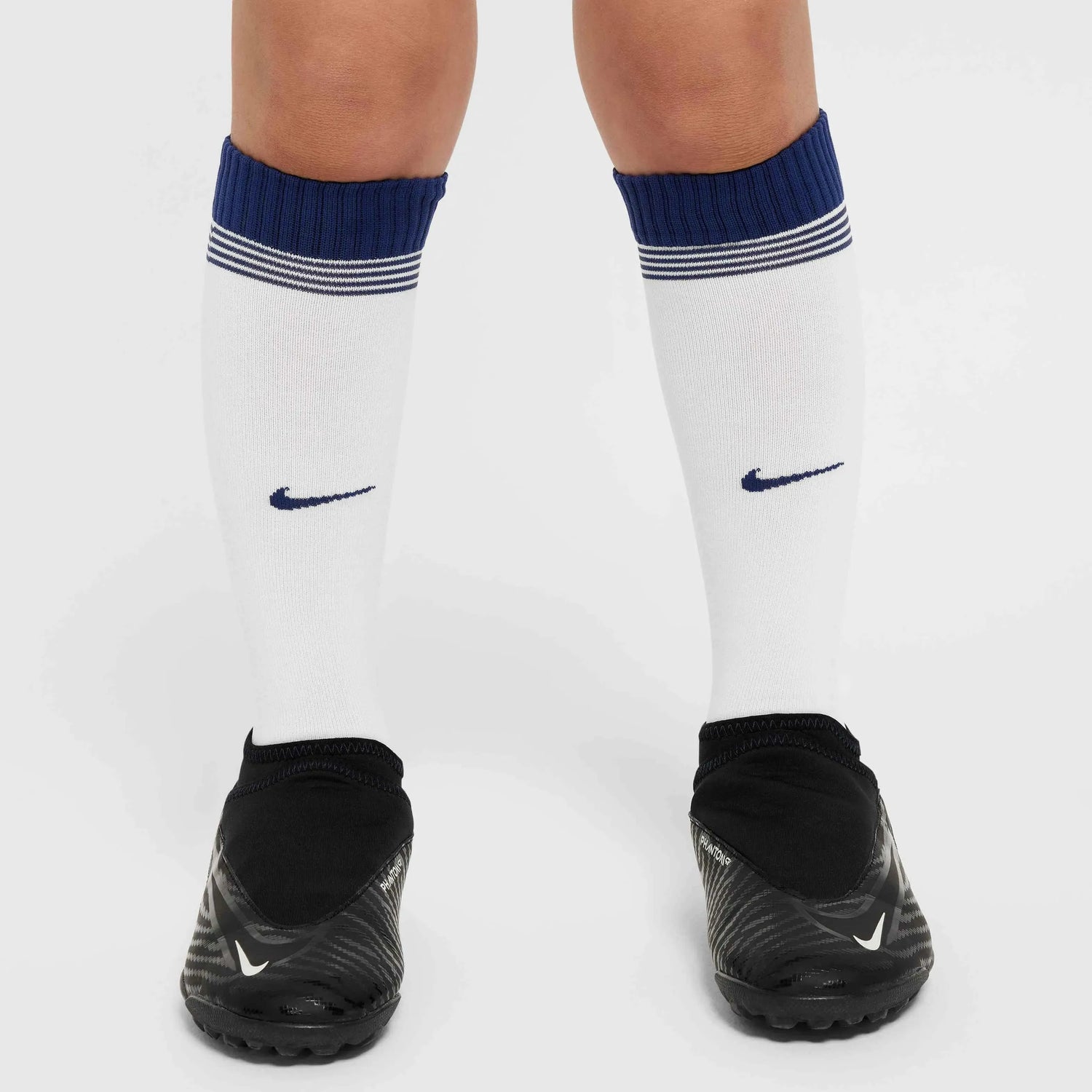 Nike 2024-25 Tottenham Little Kids' Stadium Home Kit (Detail 4)