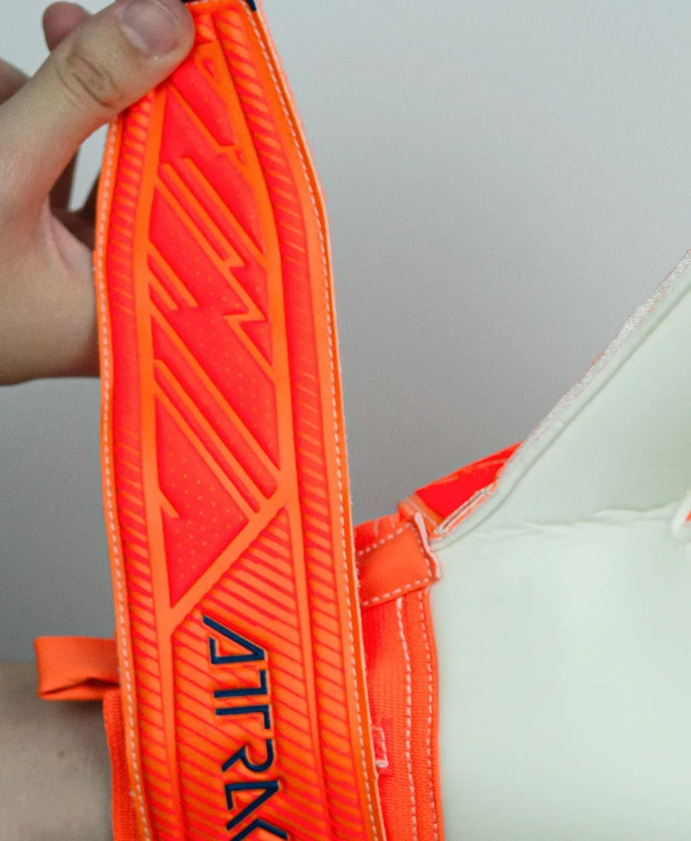 Reusch Attrakt Solid Goalkeeper Gloves - Orange-Blue (Detail 3)
