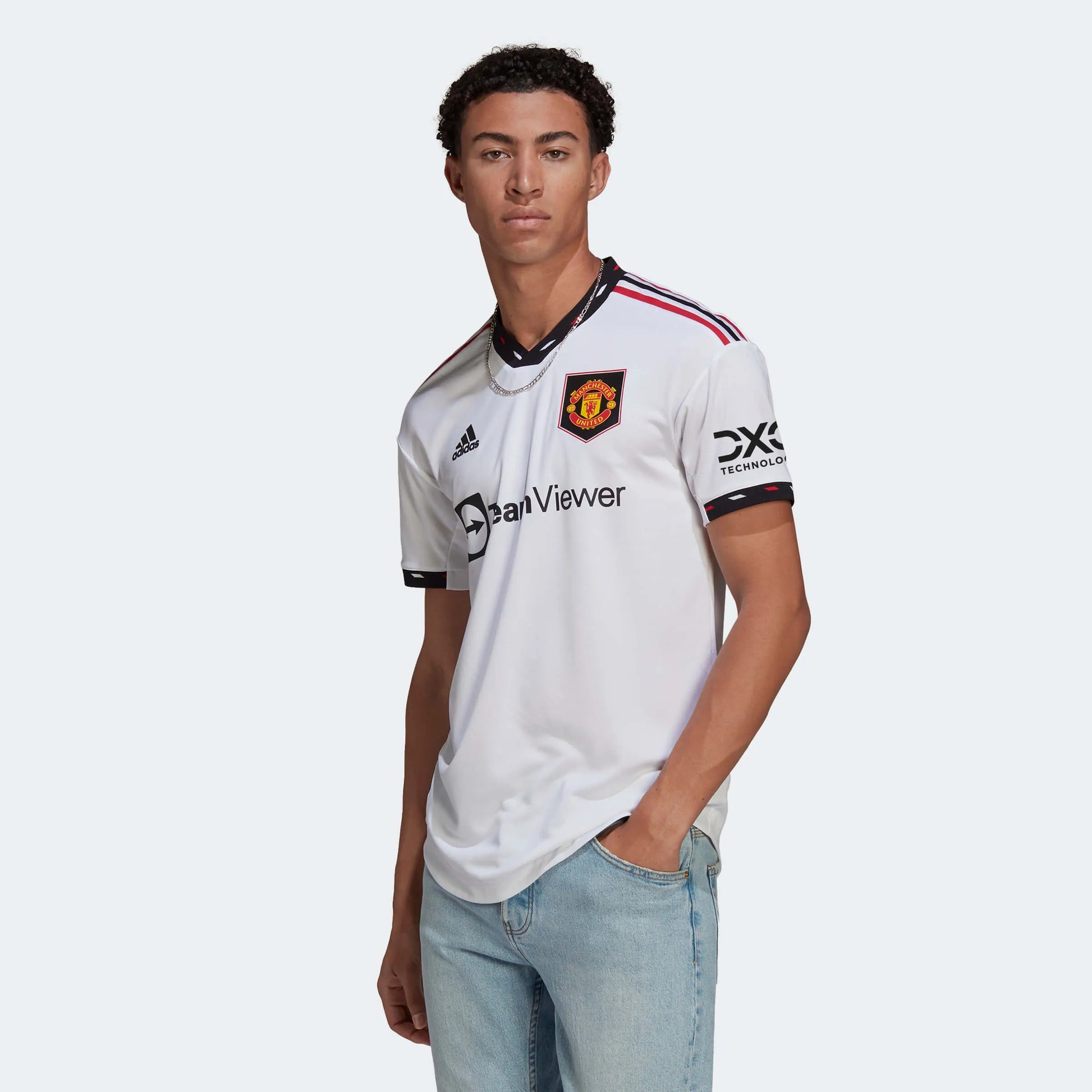 adidas 2022-23 Manchester United Authentic Away Jersey - White (Model - Front)