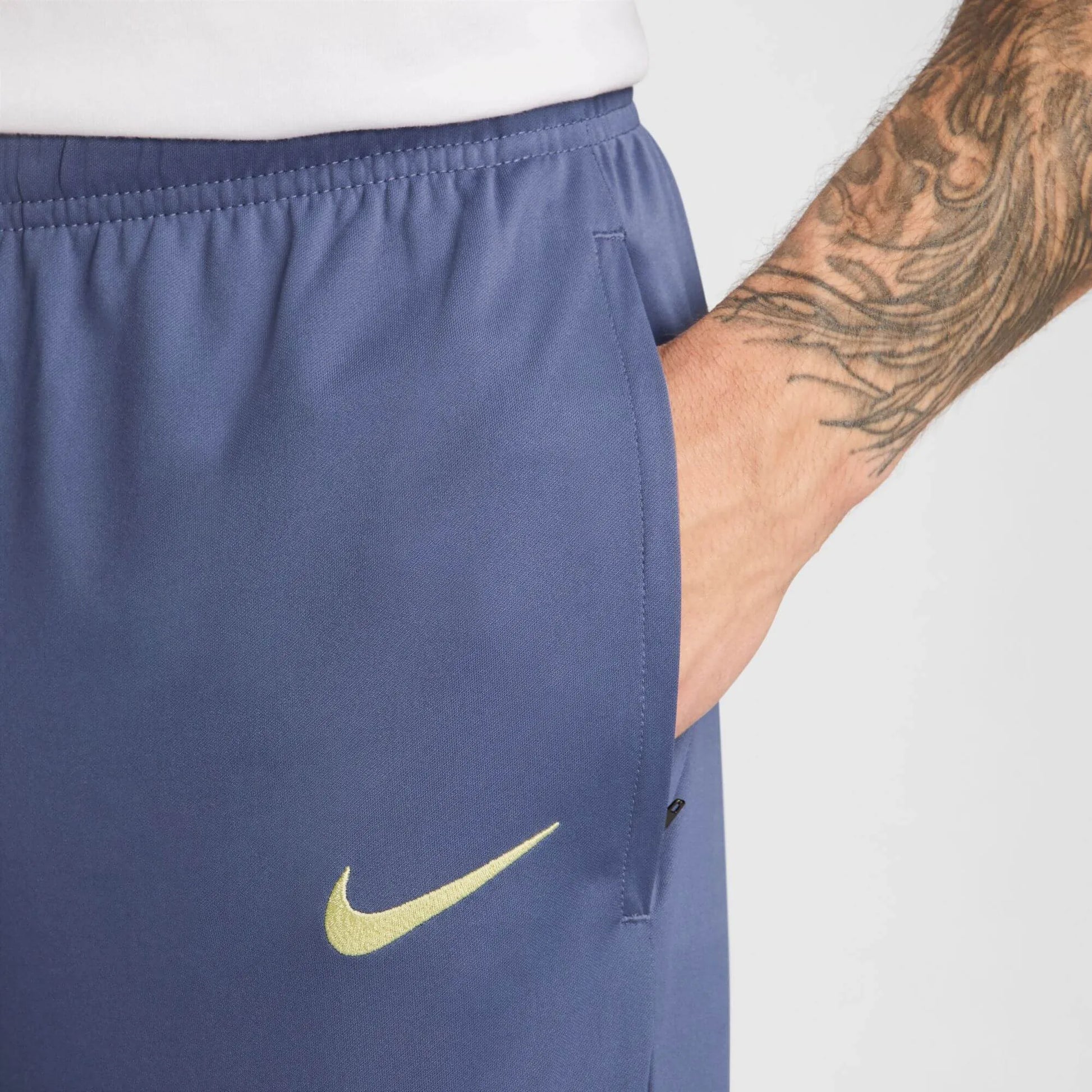 Nike 2024-25 Club America Men's KPZ Academy Pants (Detail 2)
