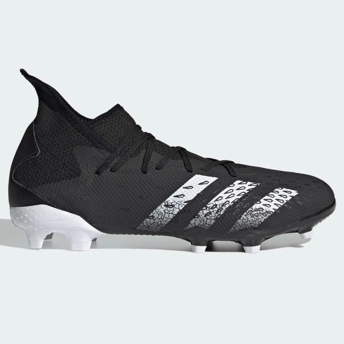Adidas Predator Freak .3 FG - Black-White (Side 1)