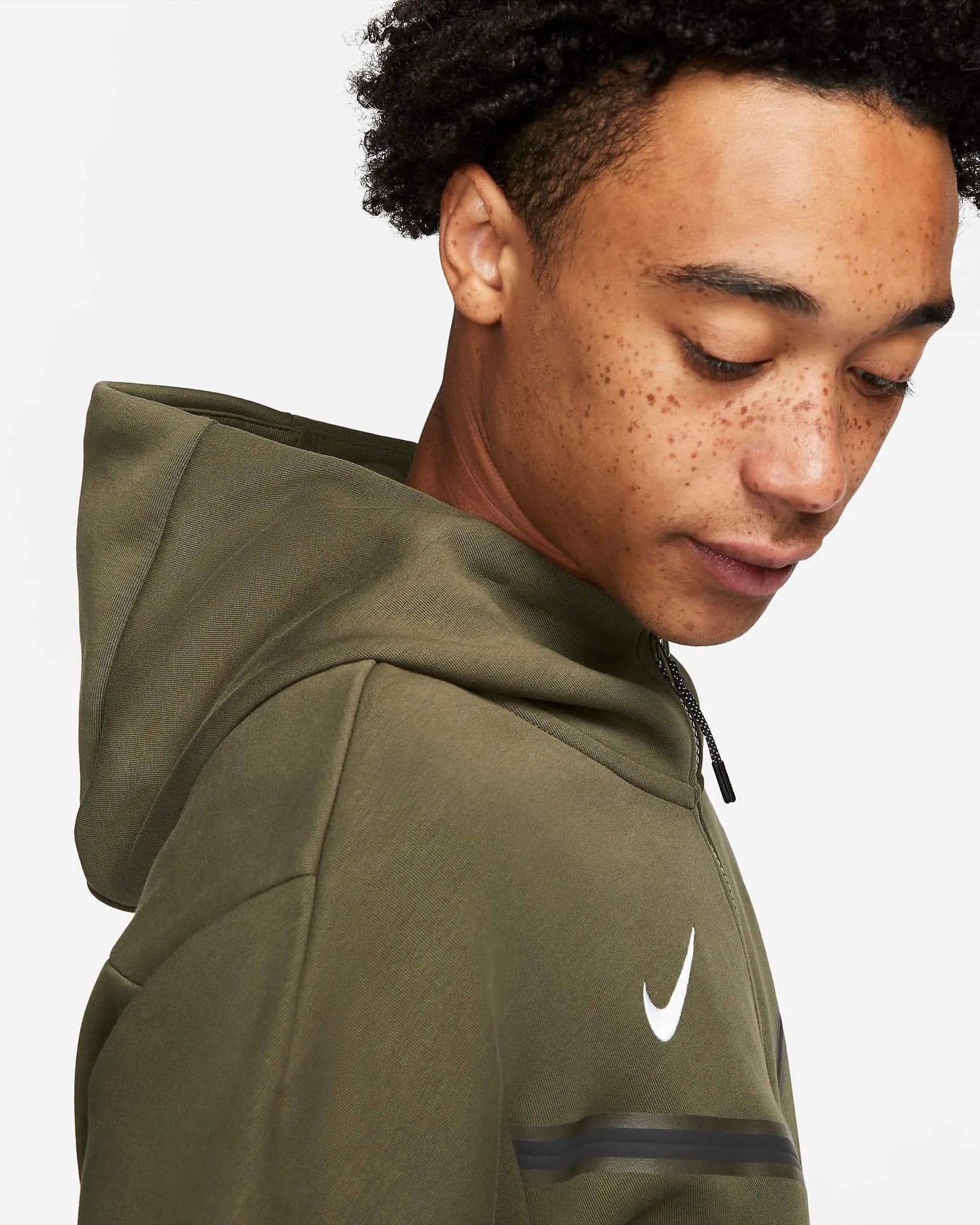 Nike 2022-23 PSG Men's Tech Fleece Windrunner (Detail 2)