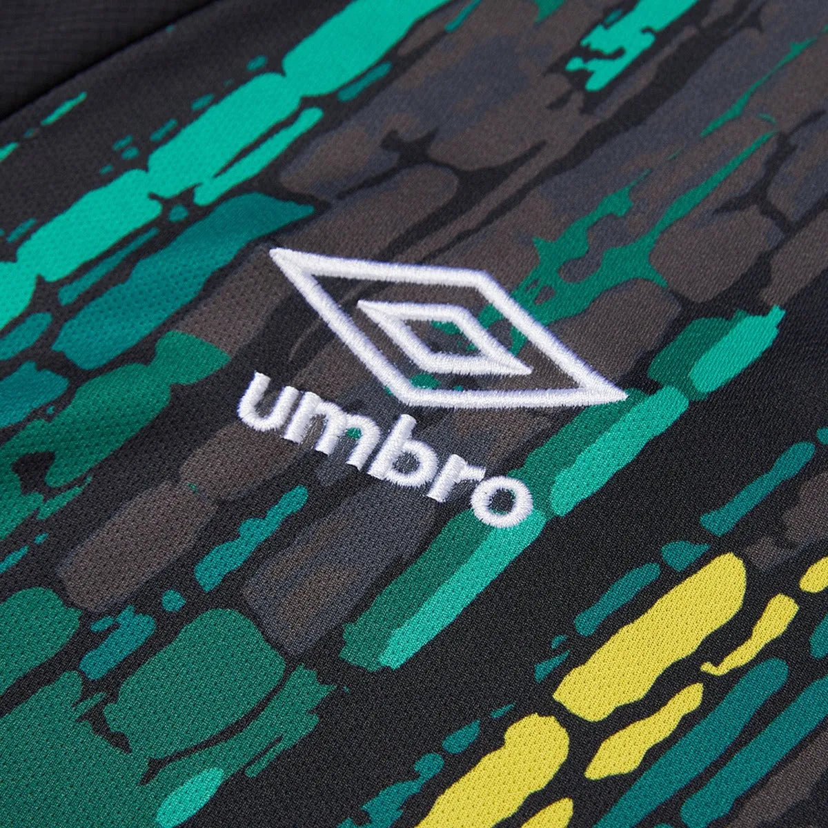 Umbro 2021-22 Jamaica Away Jersey - Black-Green-Yellow (Detail 1)
