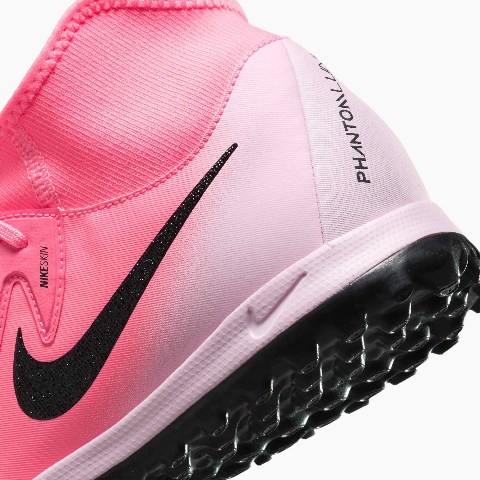 Nike Phantom Luna II Academy Turf - Mad Brilliance Pack (SU24) (Detail 2)