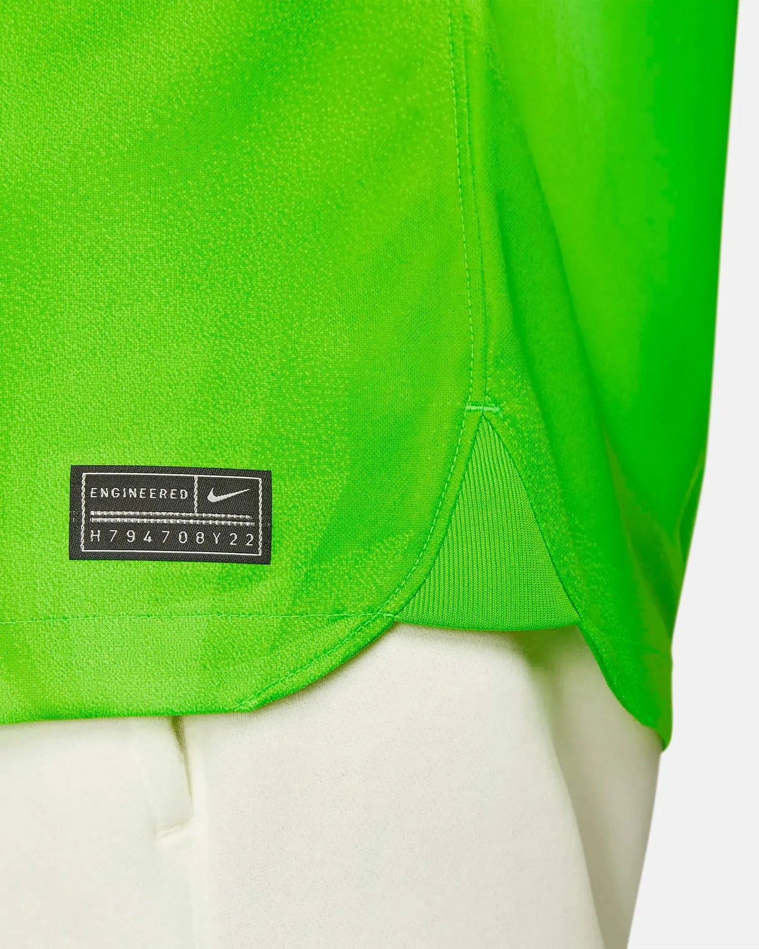 Nike 2022-23 PSG Men's Stadium Home Goalkeeper Jersey (Detail 2)