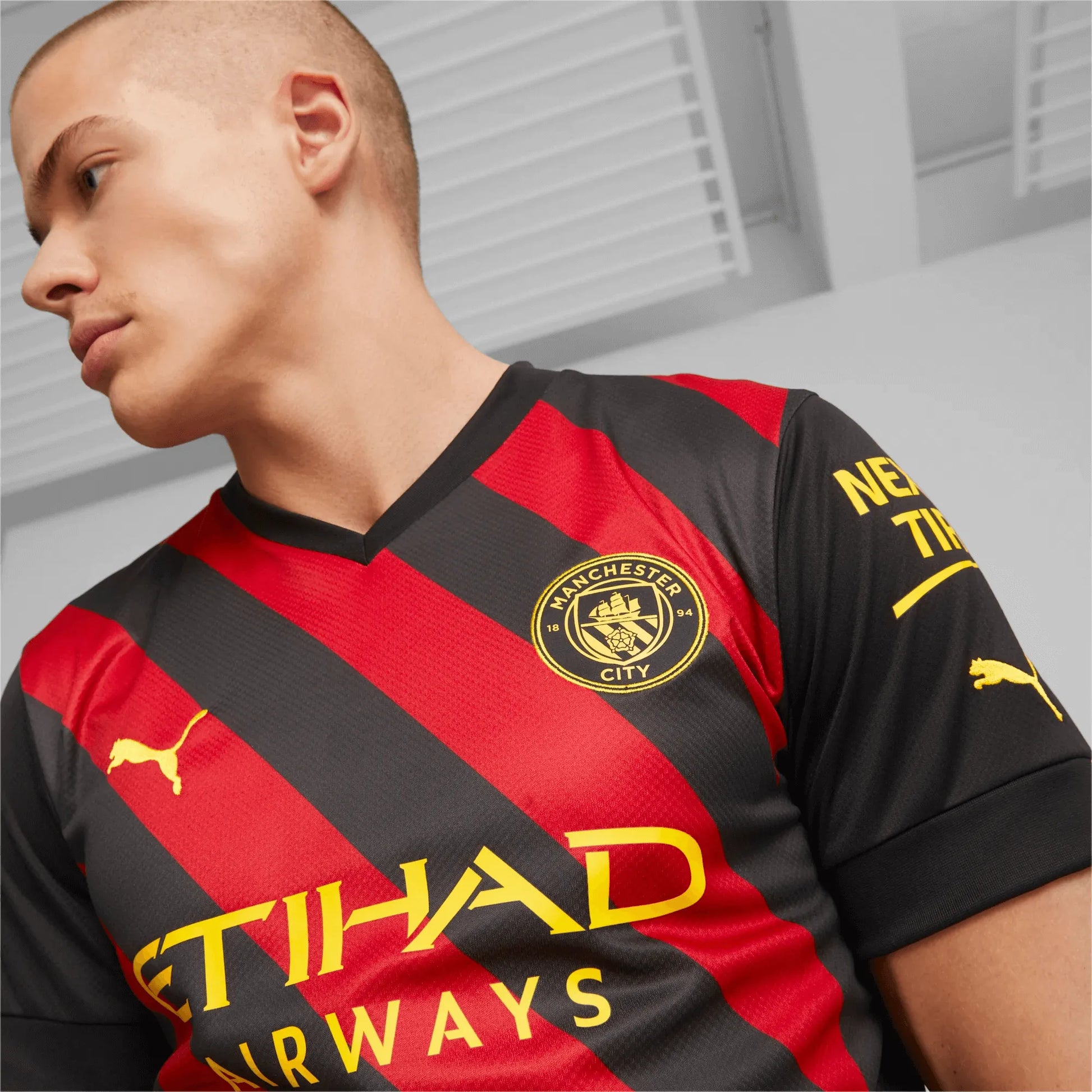 Puma 2022-23 Manchester City Away Jersey - Black-Red (Detail 1)