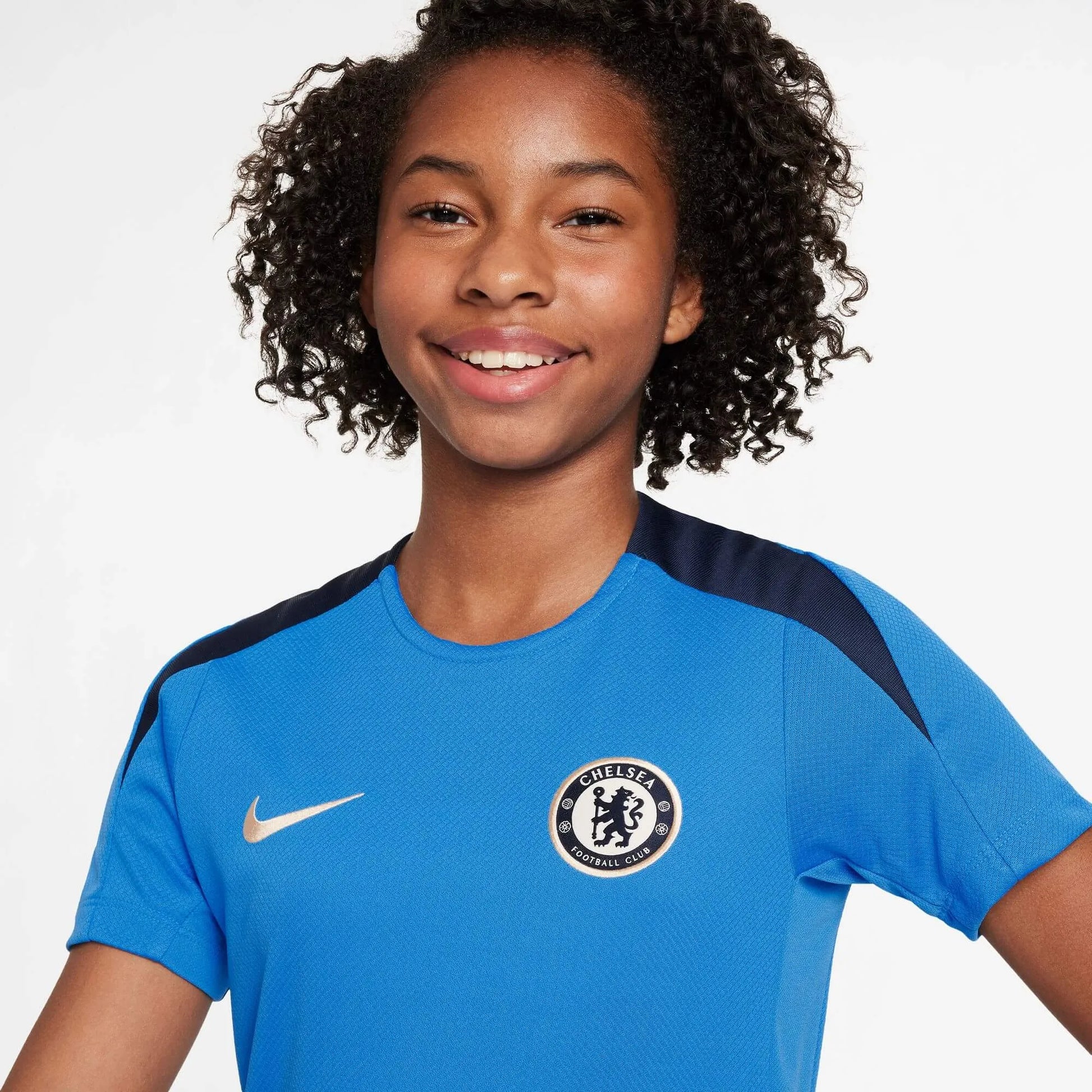 Nike 2024-25 Chelsea Youth Strike Top (Detail 1)