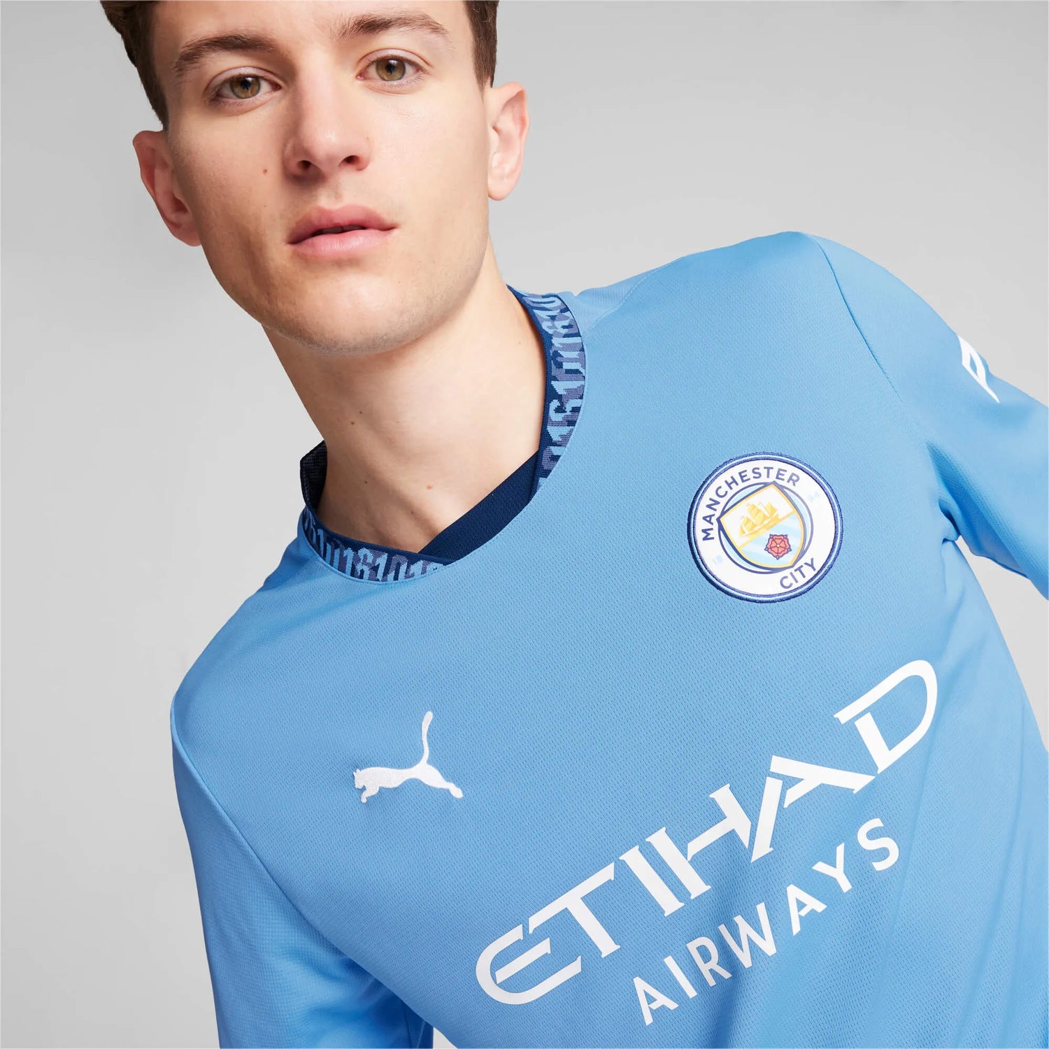 Puma 2024-25 Manchester City Men's Stadium Home Long-Sleeve Jersey (Detail 1)