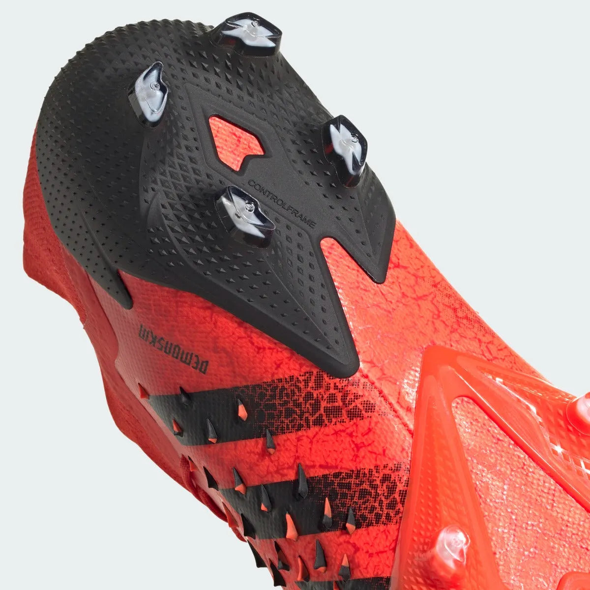 Adidas Predator Freak .1 LOW FG - Red-Black (Detail 2)