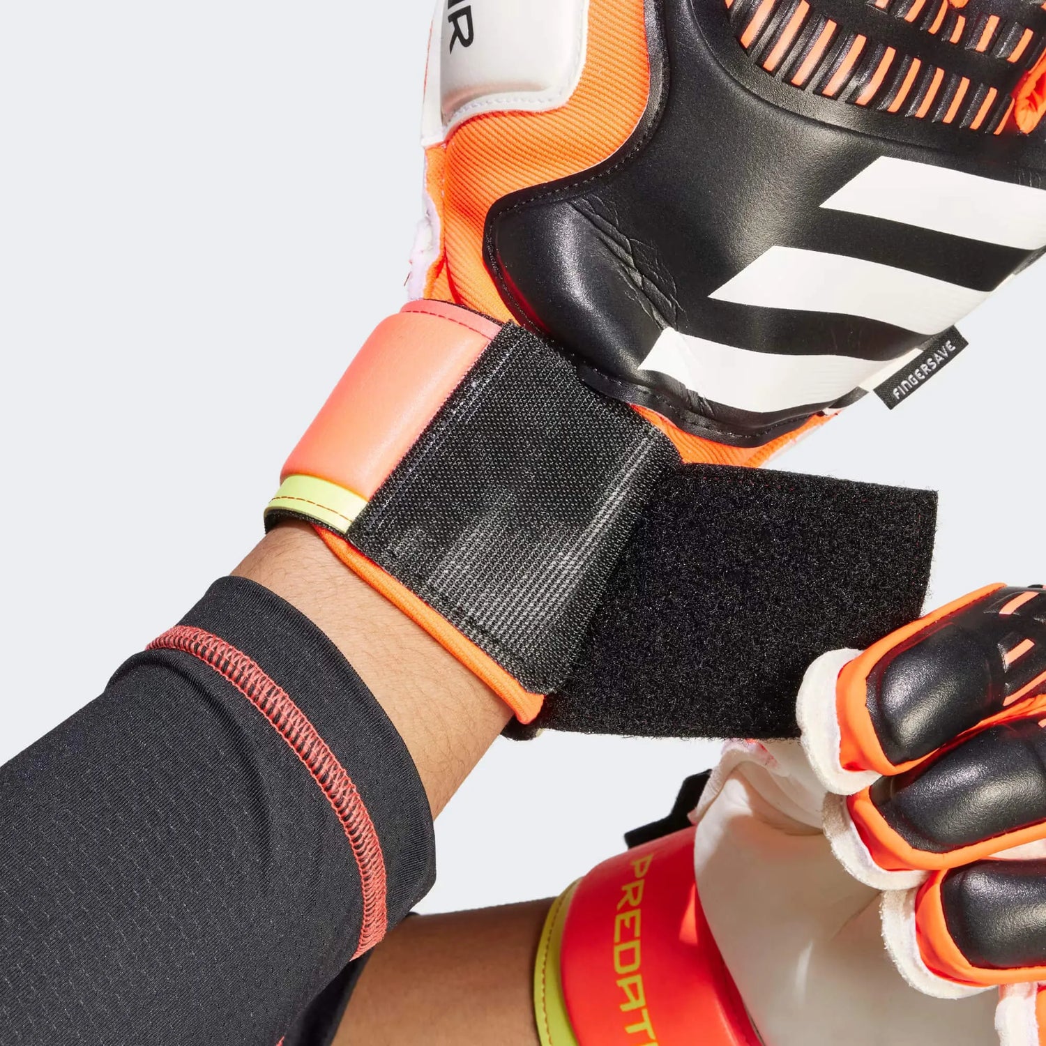 Adidas Predator Training Goalkeeper Gloves 7