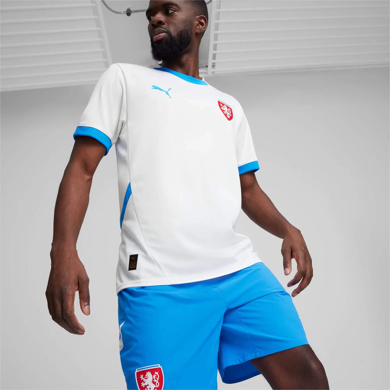 Puma 20224-25 Czech Republic Stadium Away Jersey (Model - Front)