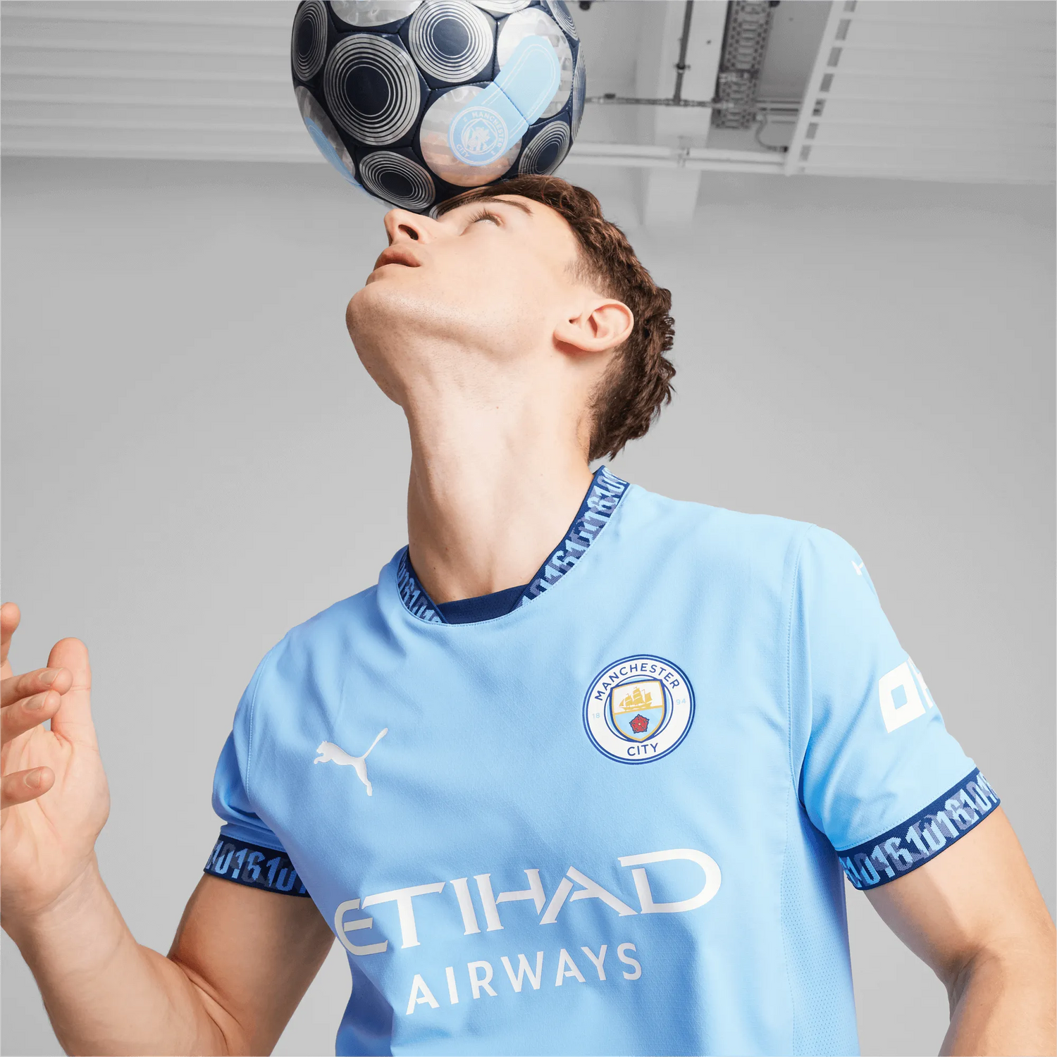 Puma 2024-25 Manchester City Home Authentic Home Jersey (Detail 1)