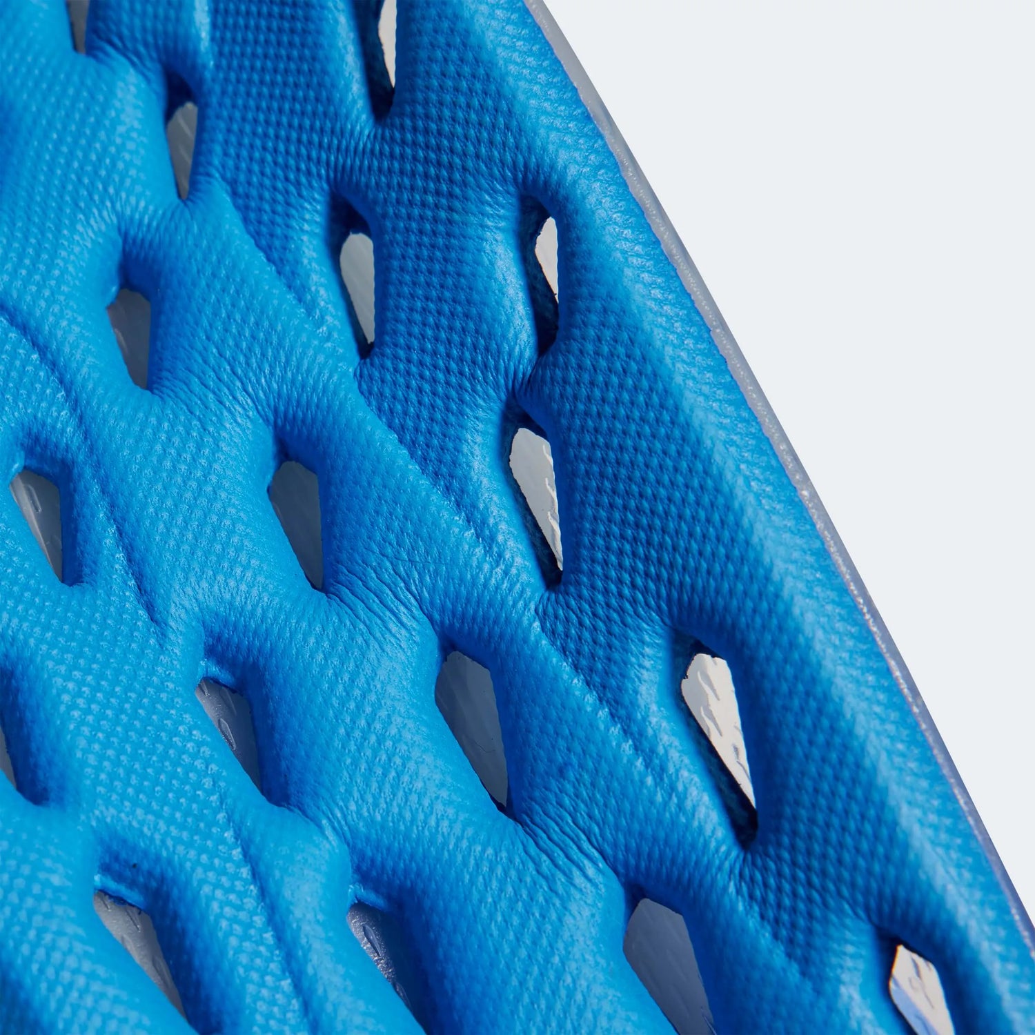 adidas X BW League Shin Guards (Detail 2)
