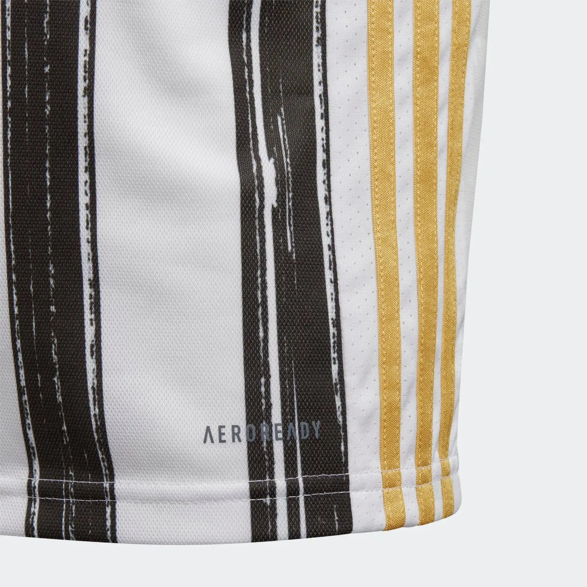 Adidas 2020-21 Juventus Home Baby Set - White-Black