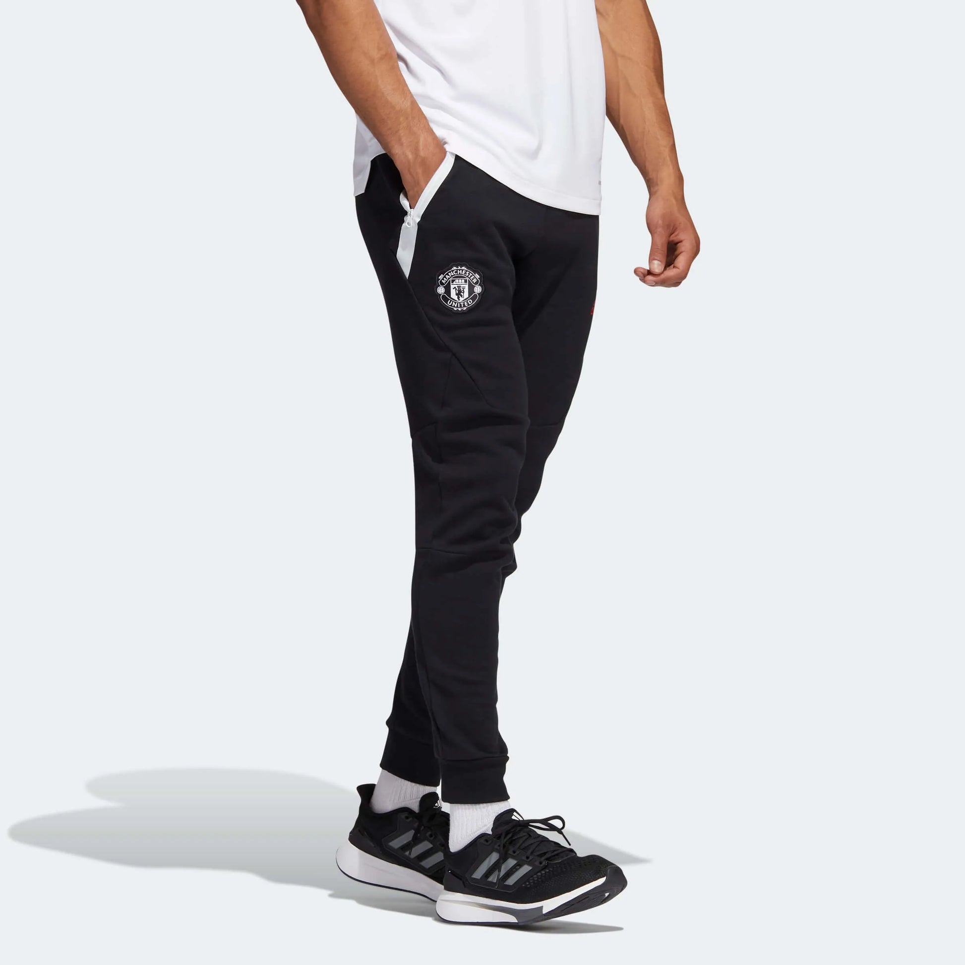 adidas 2022-23 Manchester United Travel Pants - Black-Red (Model - Side 2)