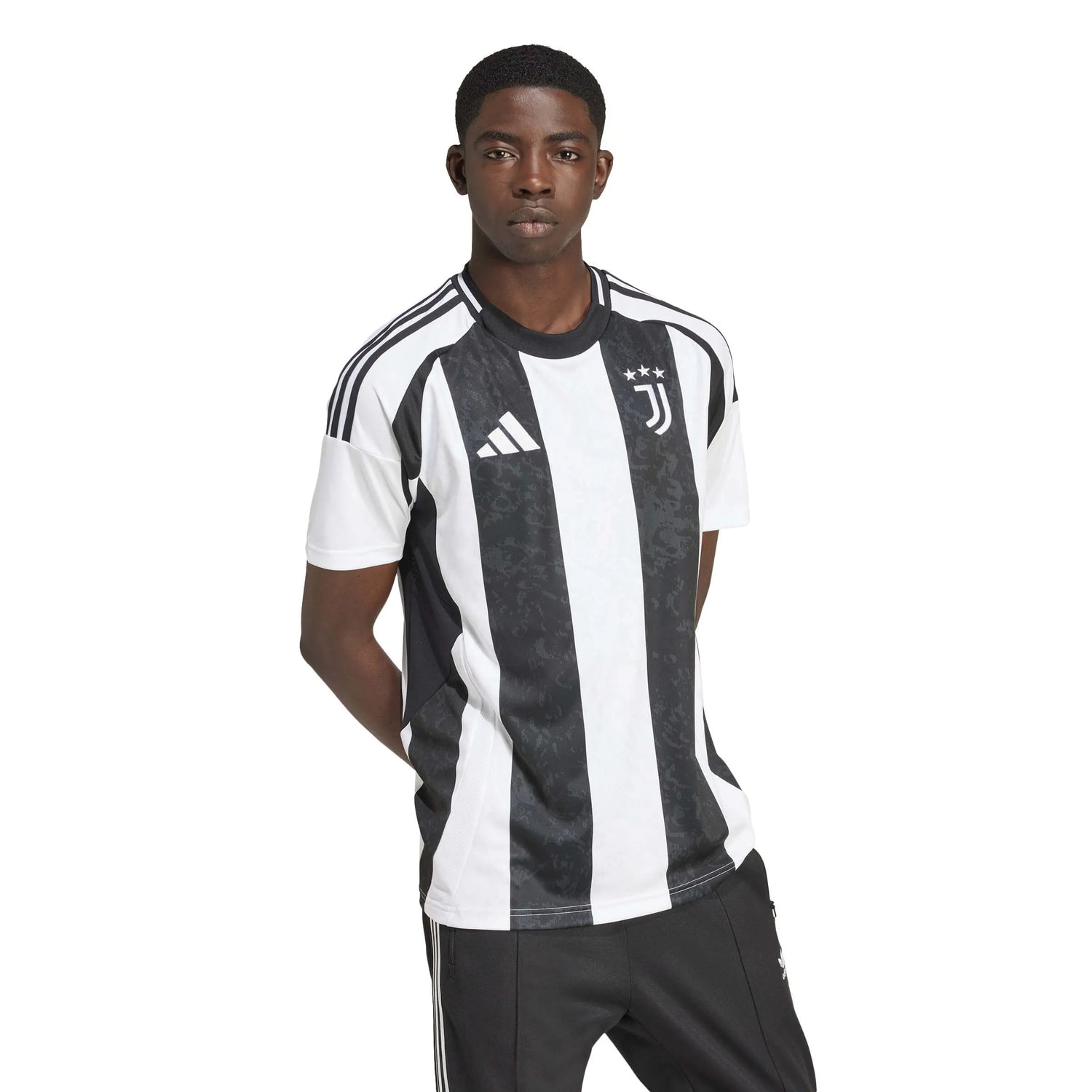 adidas 2024-25 Juventus Men's Stadium Home Jersey (Model - Side)