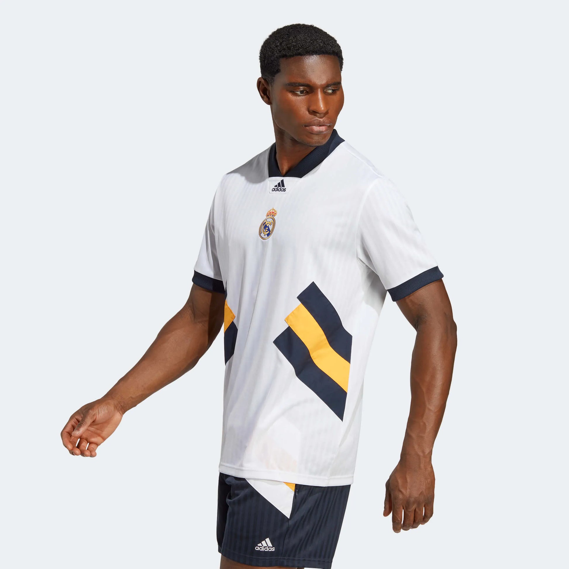 adidas 23 Real Madrid Icon Jersey - White (Model - Side)