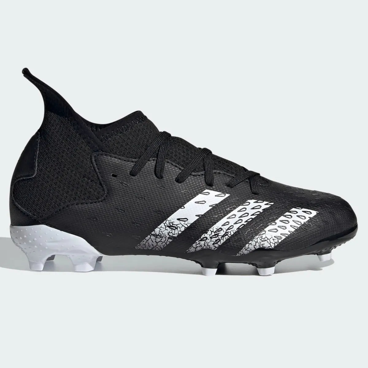 Adidas JR Predator Freak .3 FG - Black-White (Side 1)