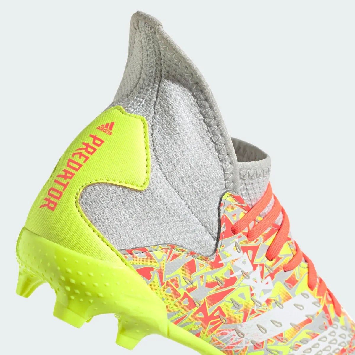 Adidas JR Predator Freak .3 FG - Clear Grey-White-Solar Yellow (Detail 2)