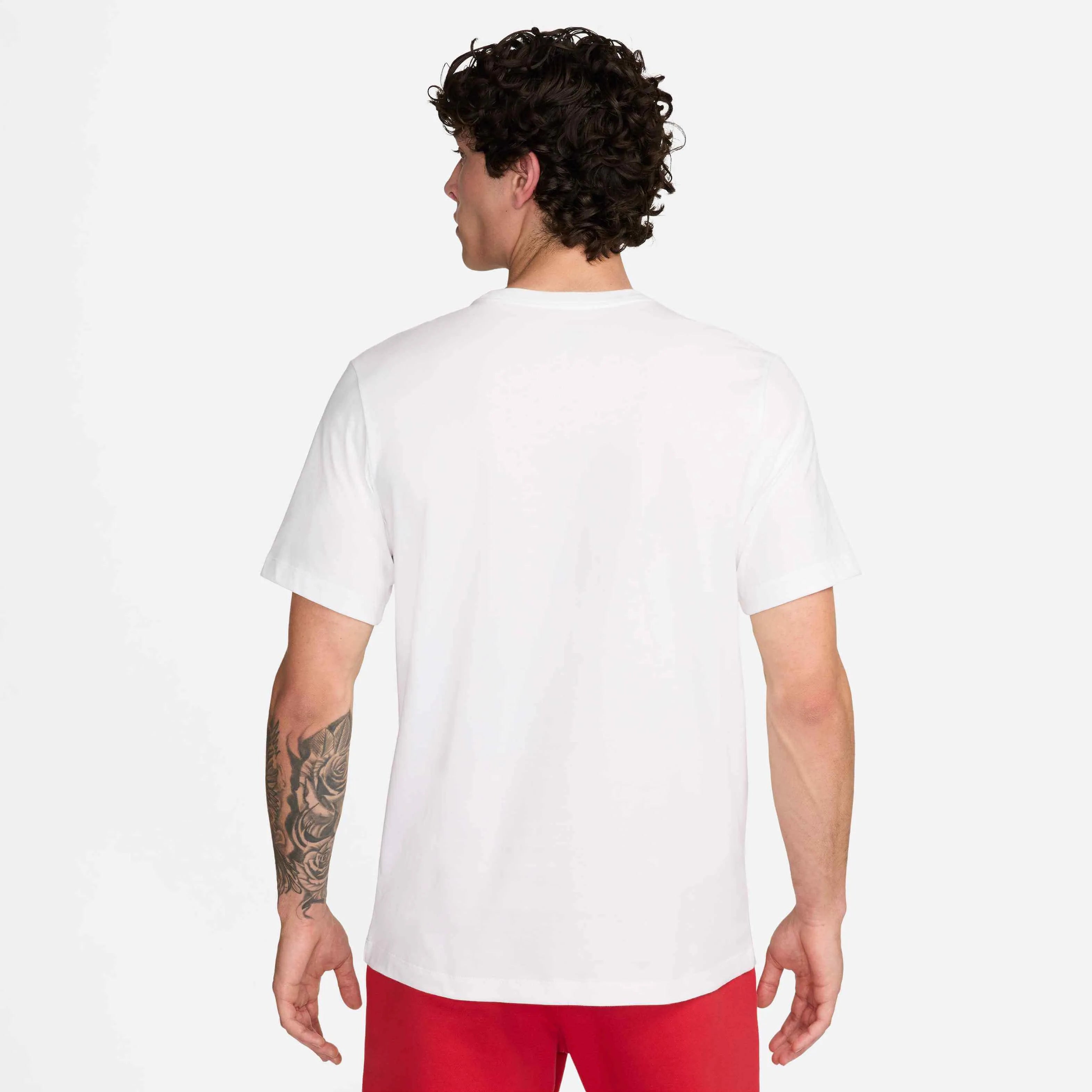 Nike 2024-25 Liverpool Men's Crest Tee (Model - Back)