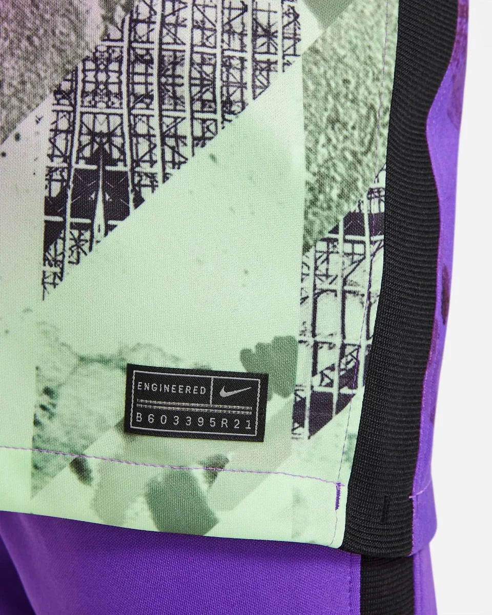 Nike 2021-22 Tottenham Youth Third Jersey - Wild Berry (Detail 4)